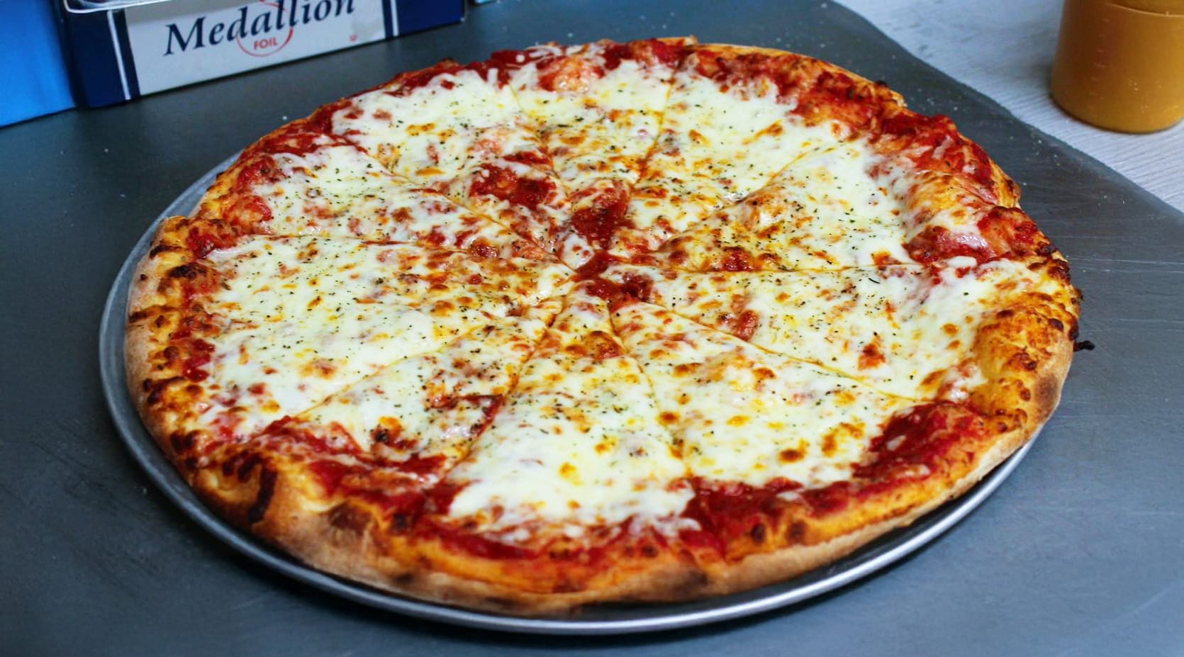 Twin's Pizza and Grill