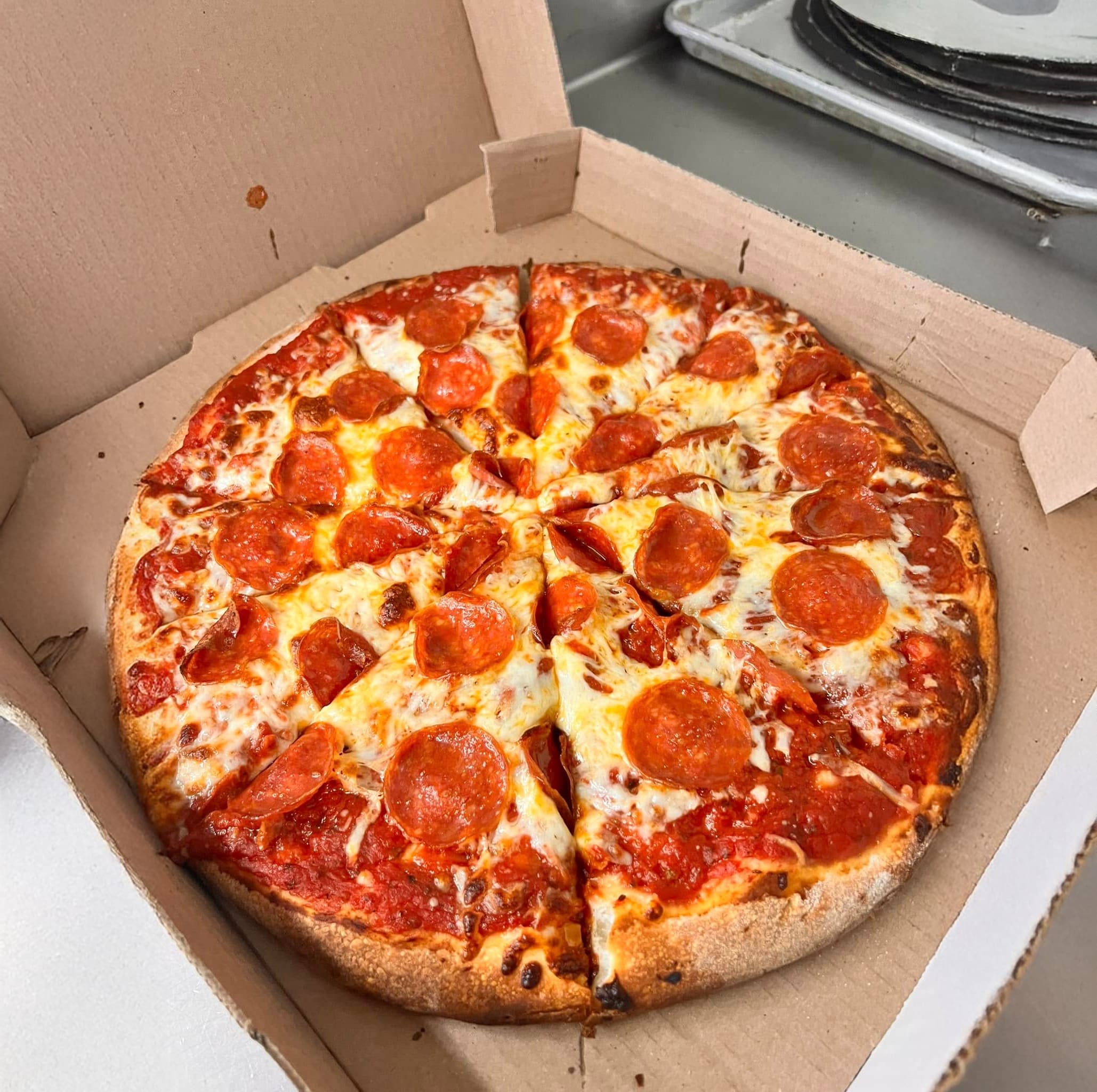 Twin's Pizza and Grill