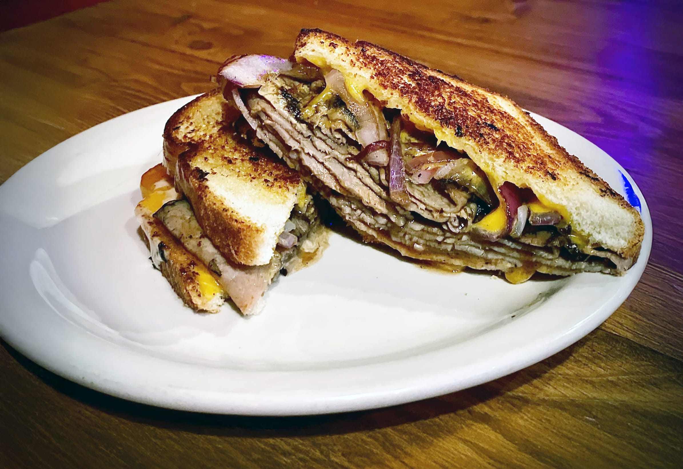Photo 1 of 4: 2 Charlies Bar And Grill