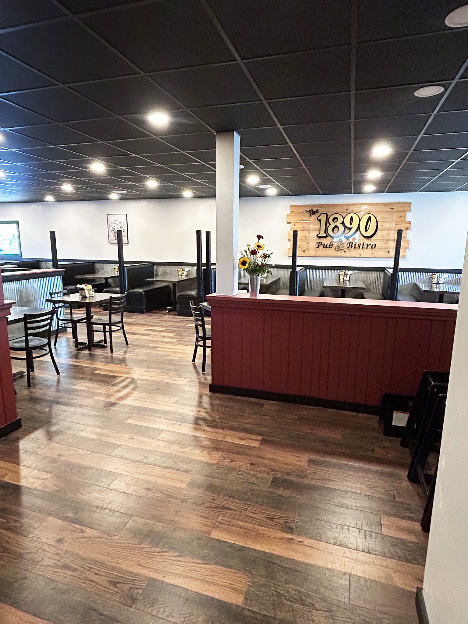 The 1890 Pub & Bistro