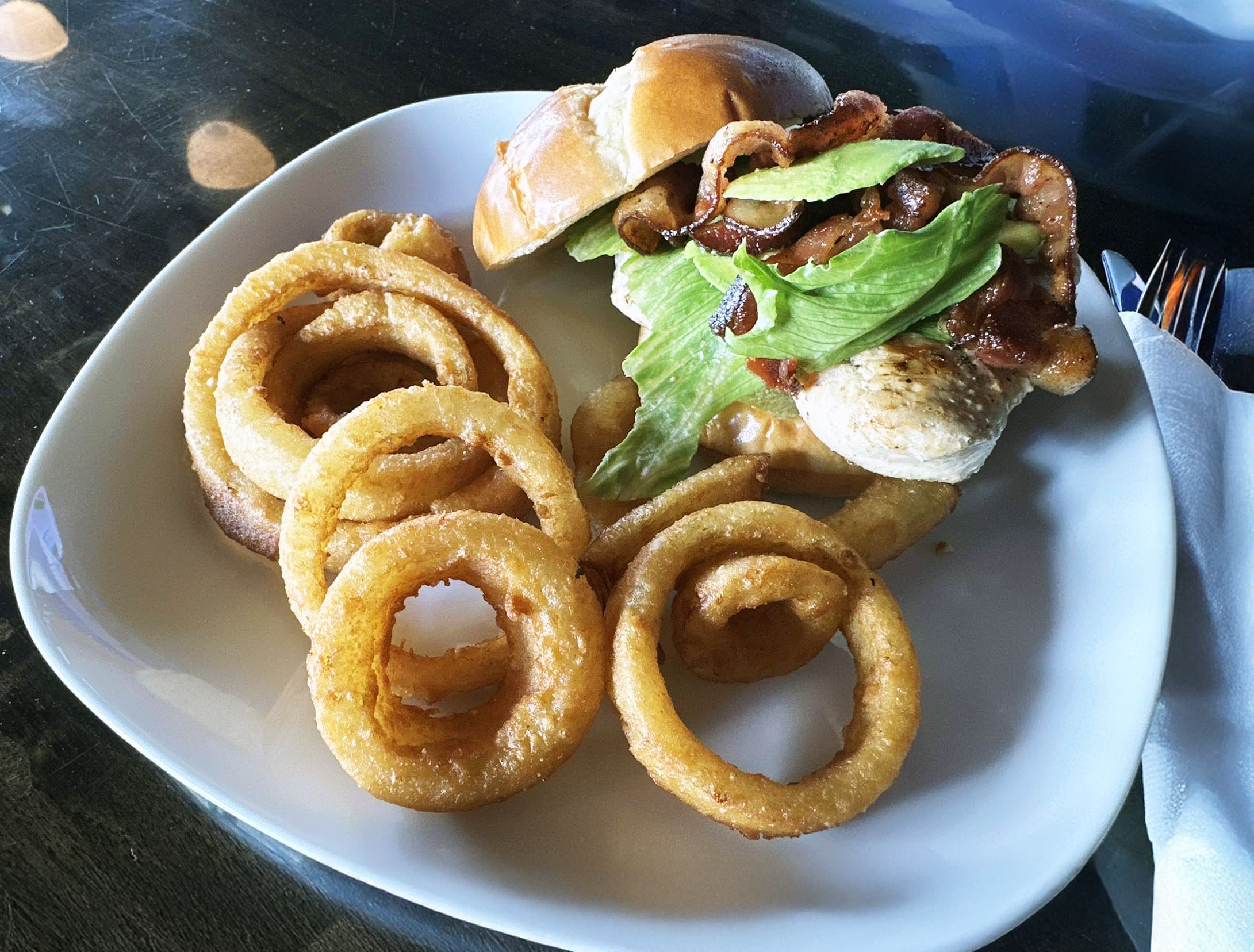 Blue Line Kitchen & Bar