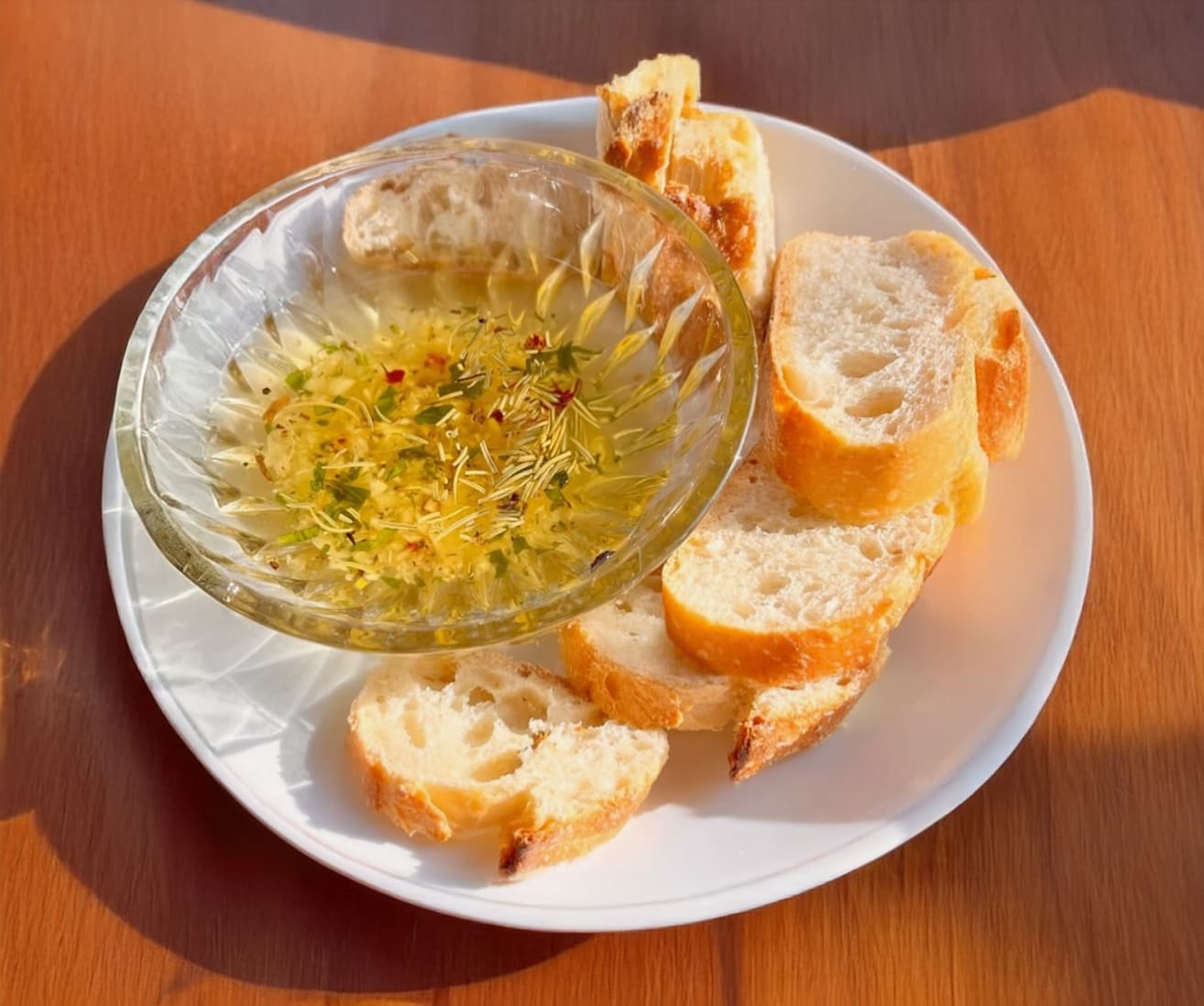 Luca's Deli & Wine