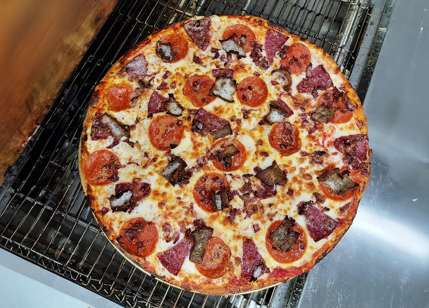 Photo 1 of 4: Chicago's Pizza with a Twist