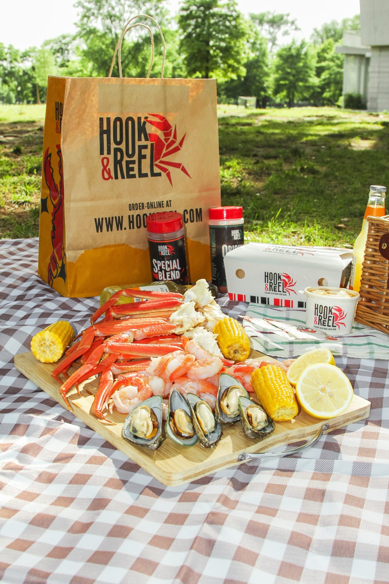 Photo 1 of 4: Hook & Reel Cajun Seafood & Bar