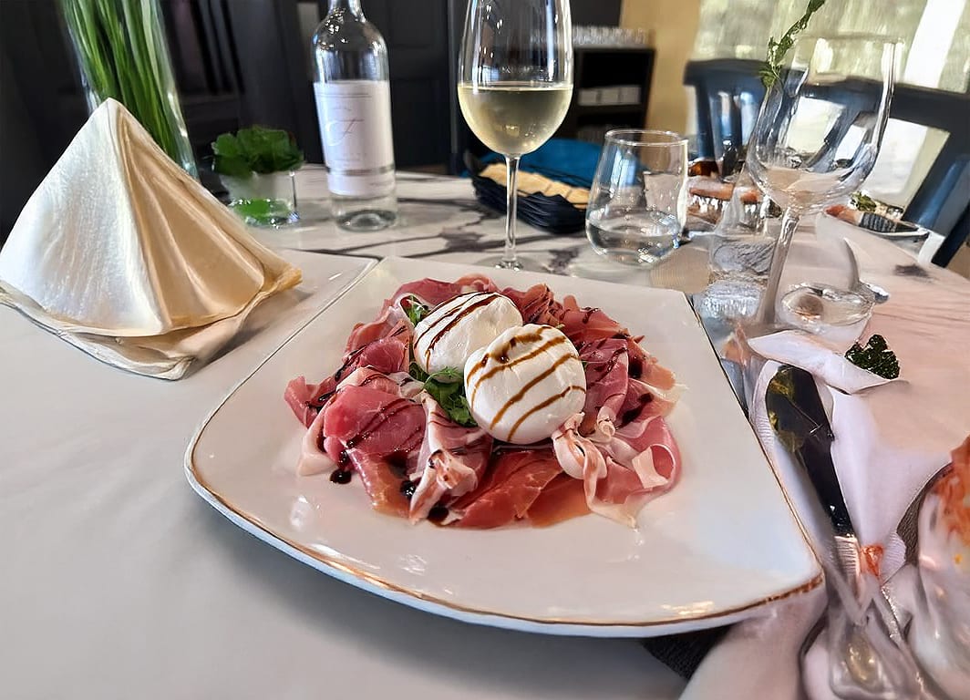 Di Gusto Italian Deli and Tasting