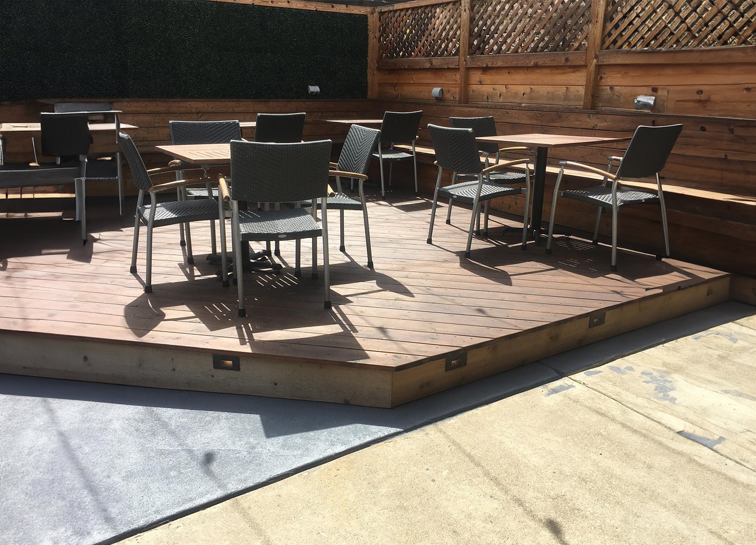 Jet's Public House