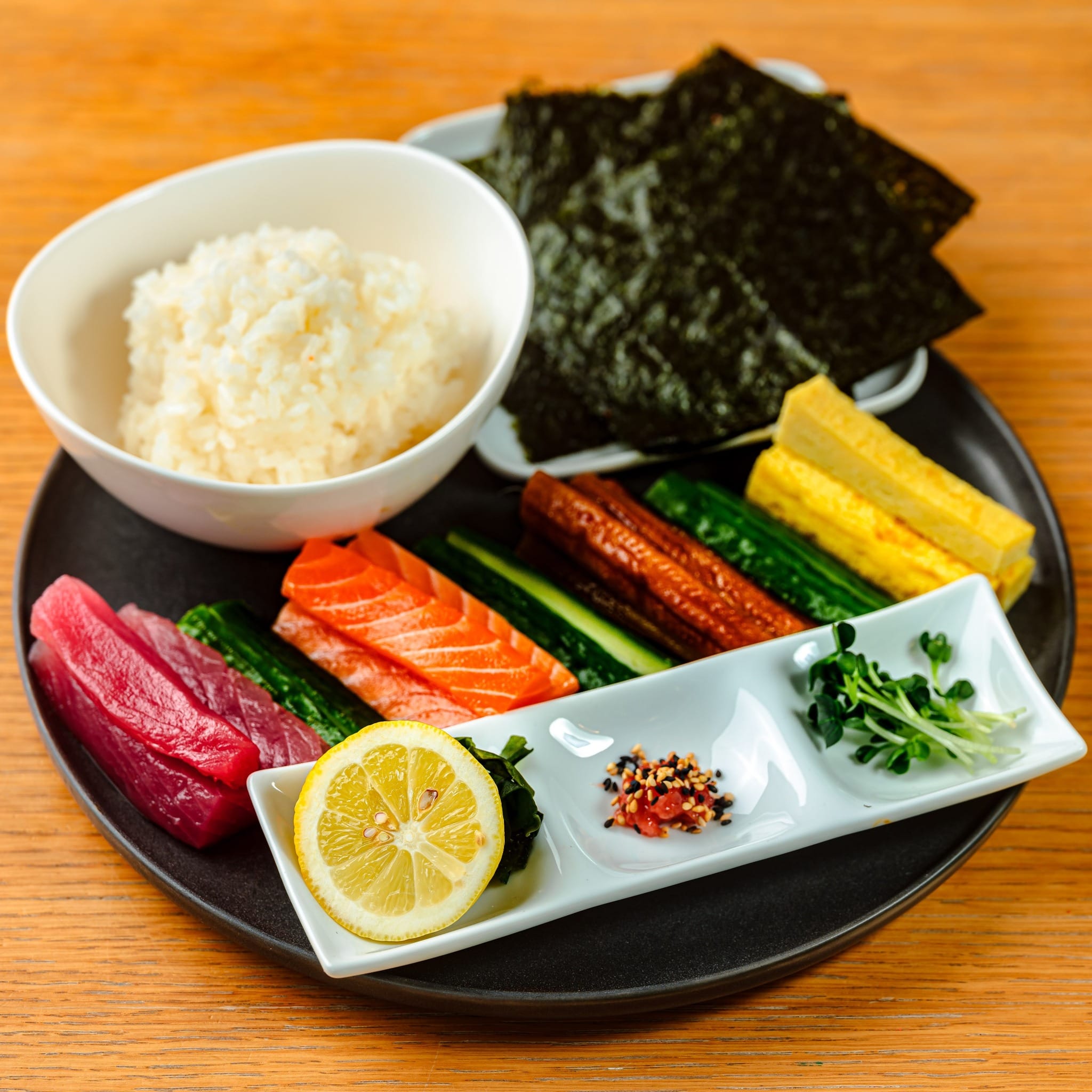 Kamukura Surf and Dine