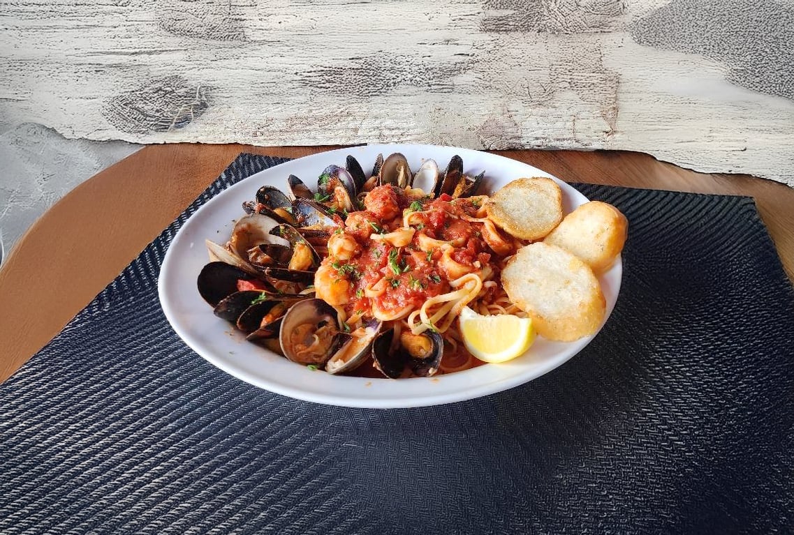 H2O Seafood Market and Restaurant