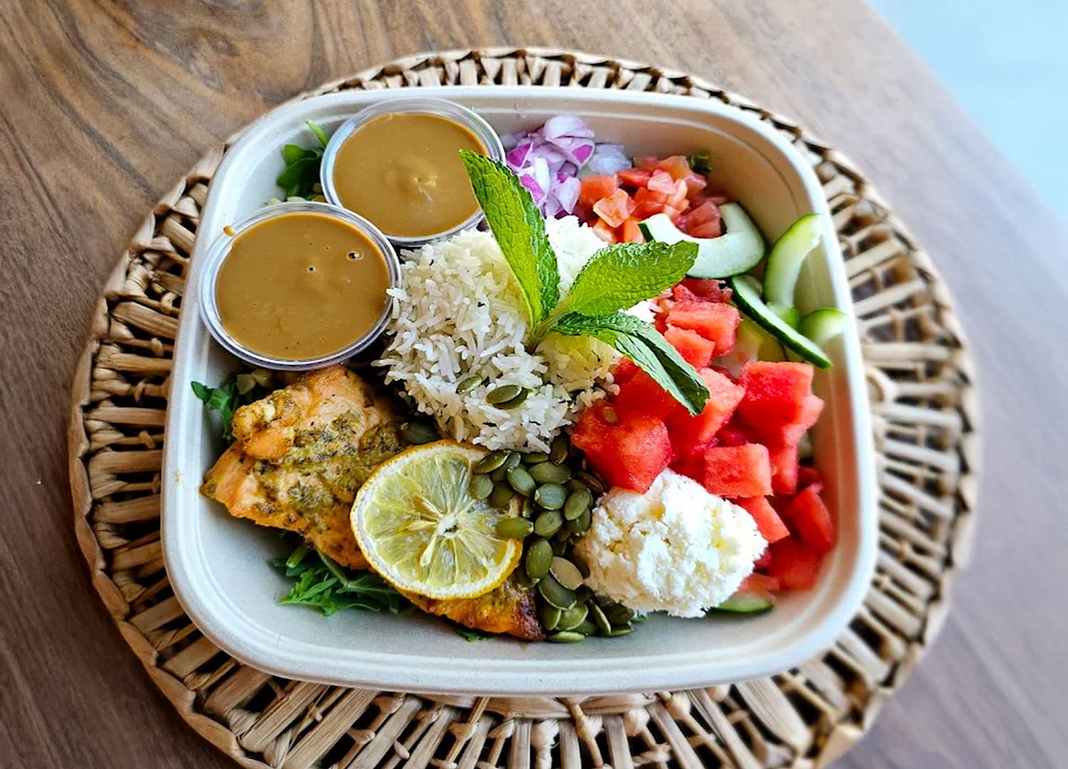 Photo 1 of 4: Zardin Healthy Eatery