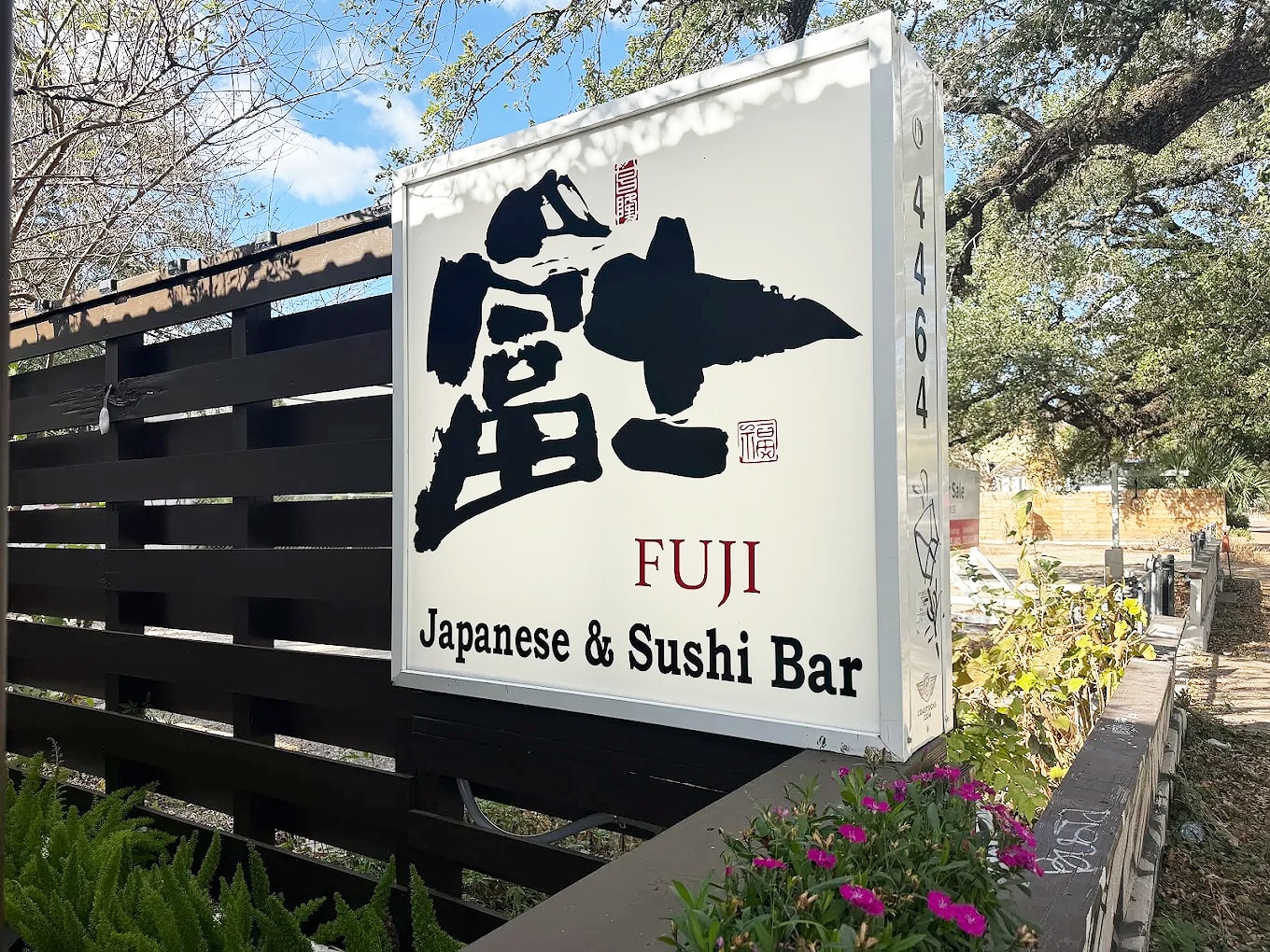 Fuji Japanese Sushi Bar