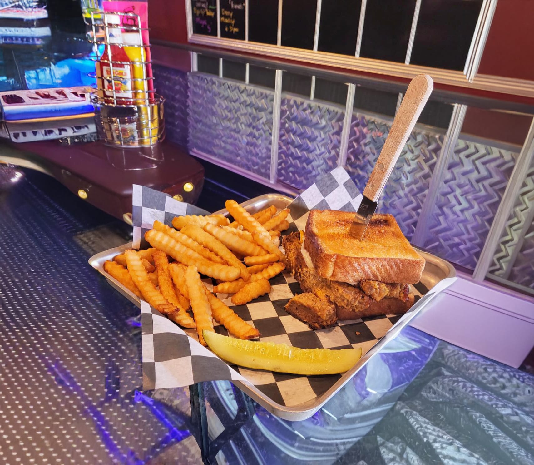 Scooters Bar & Grill