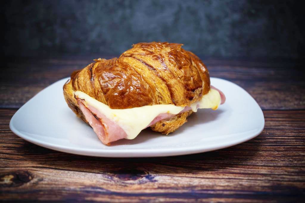 Al Pan Pan Bakery