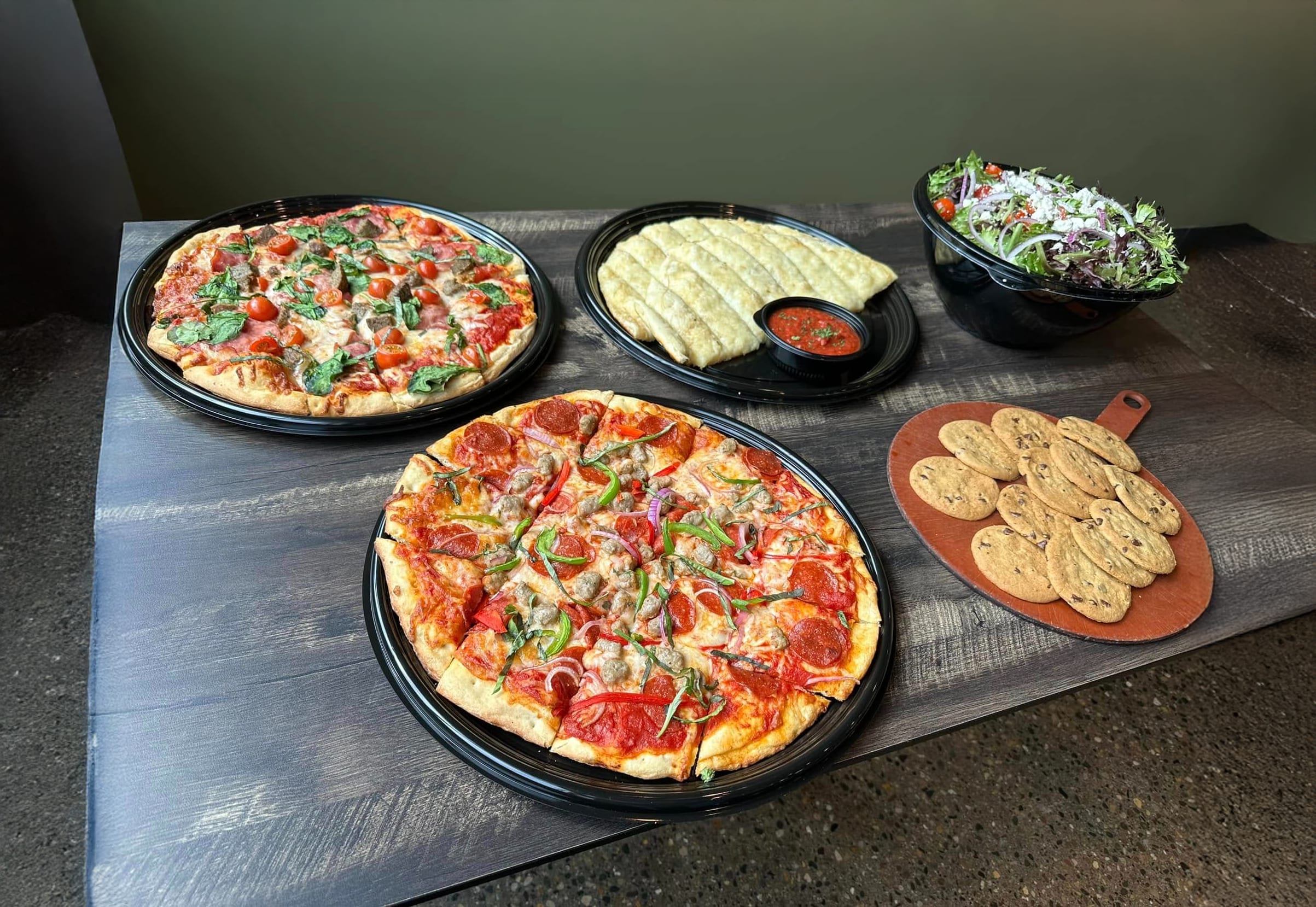Photo 1 of 4: Invictus Pizza