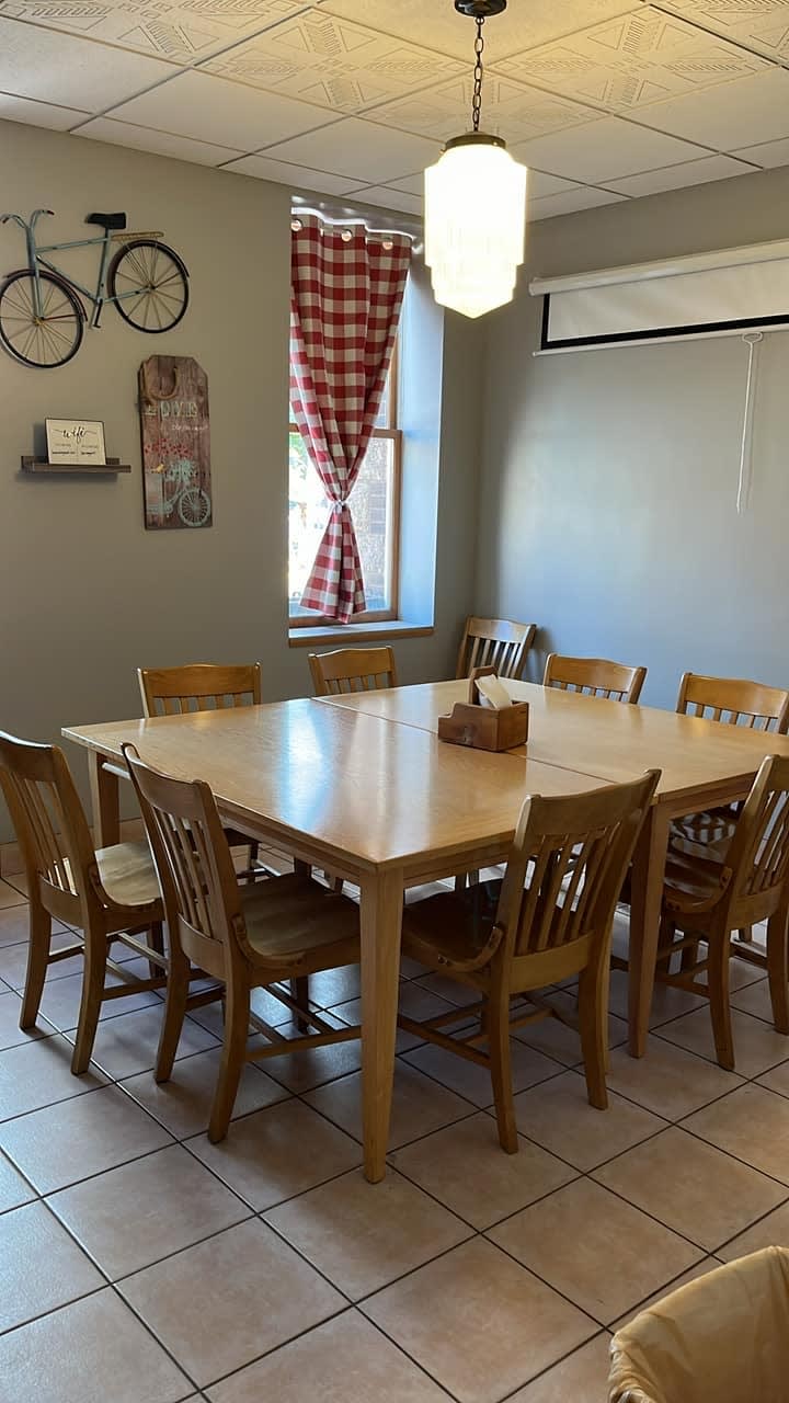 Beno's Deli