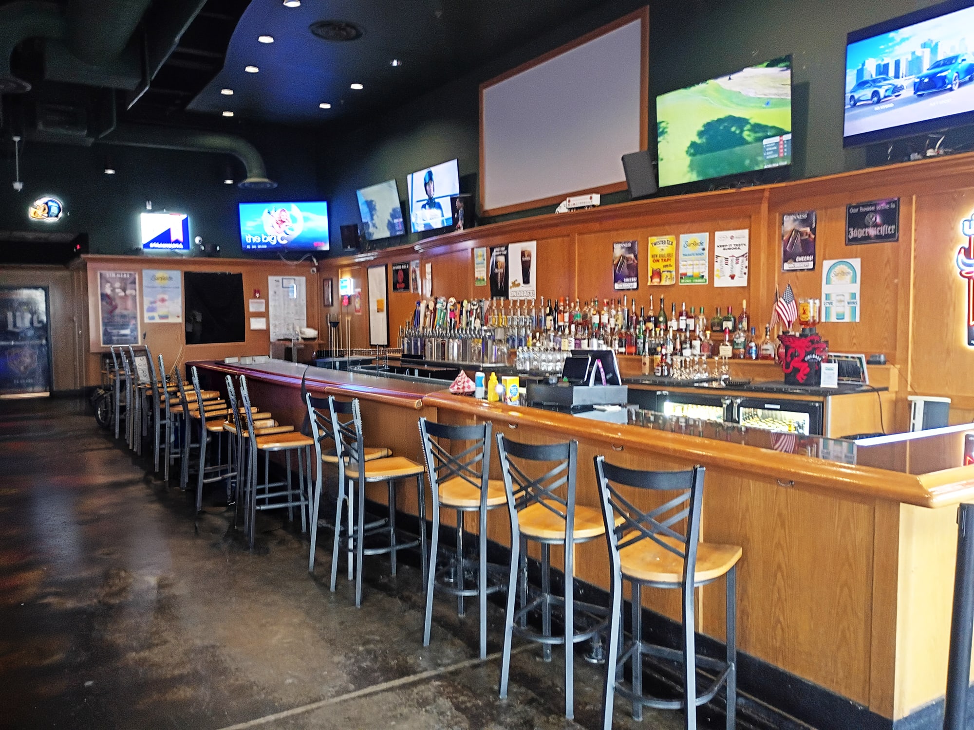 Eola Taphouse