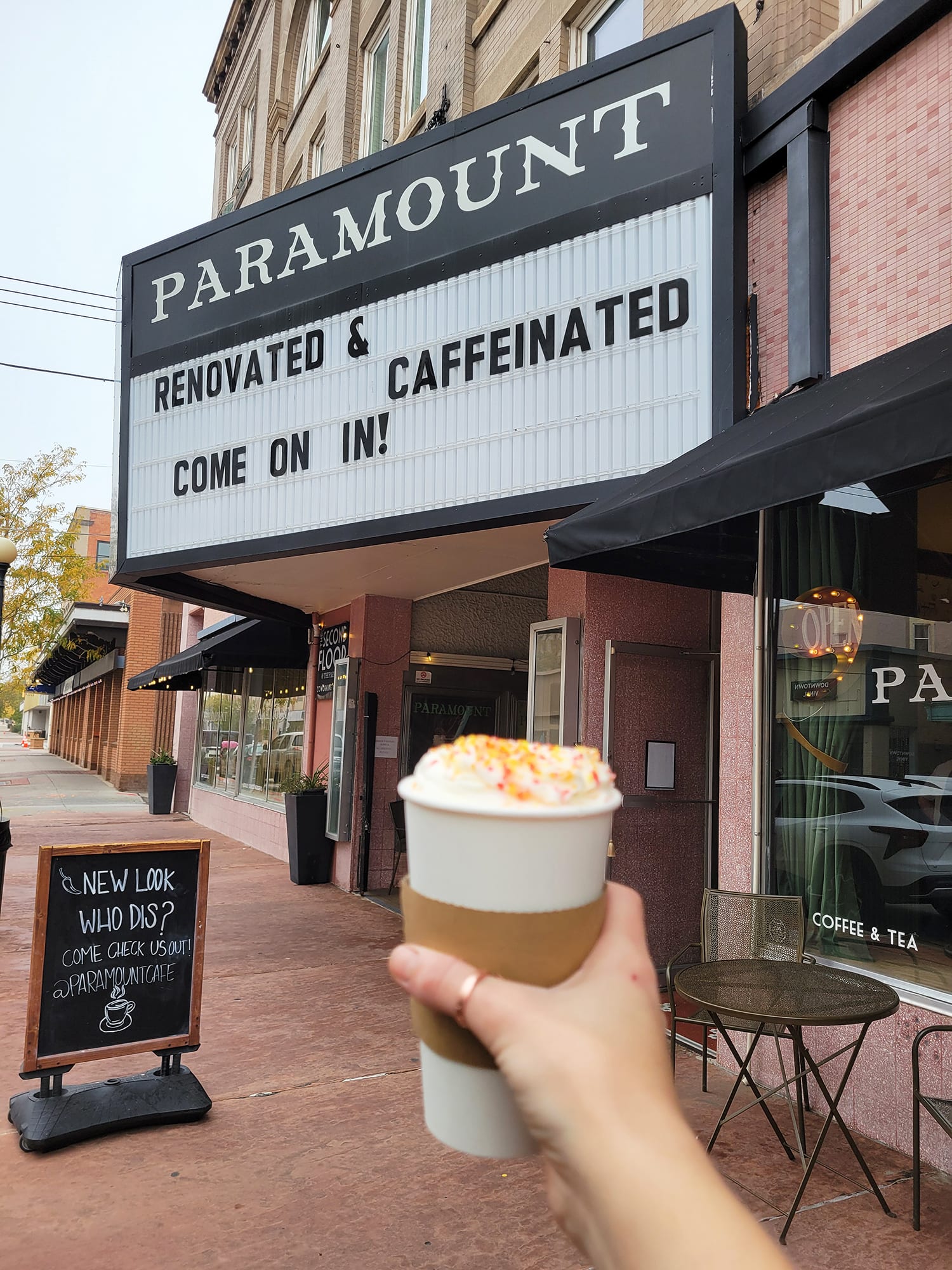 Paramount Cafe
