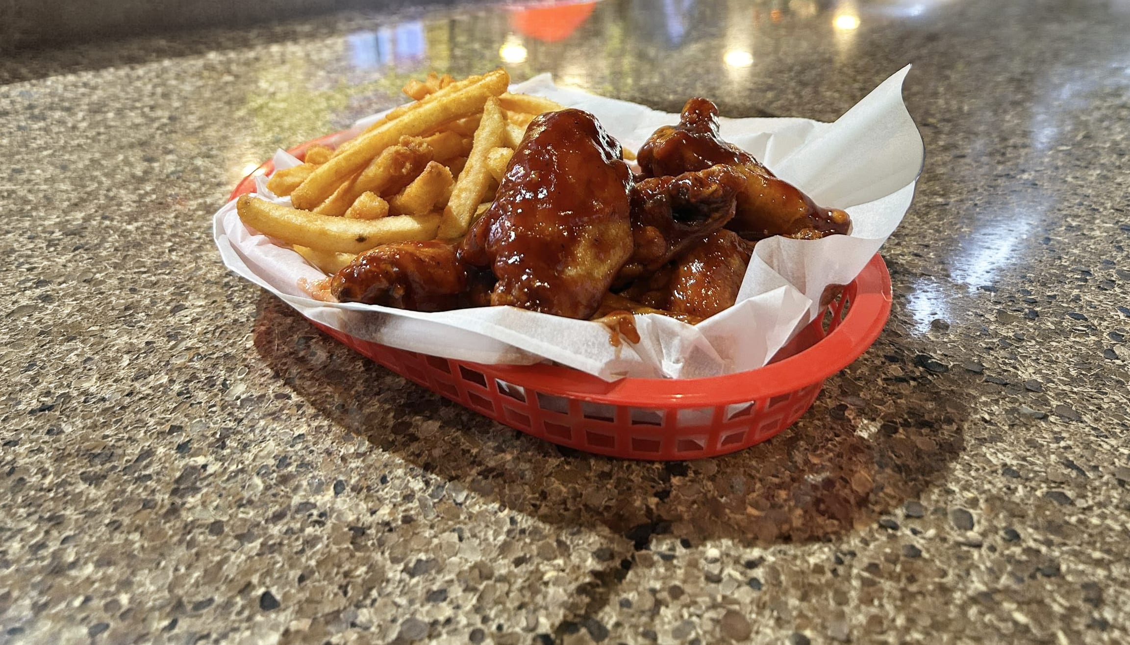 Photo 1 of 4: Rays Wings Pizza & Drink