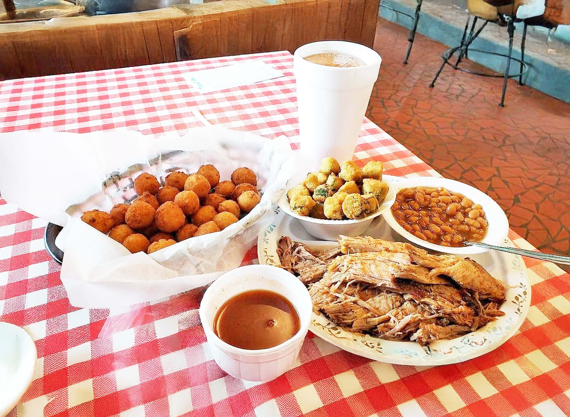 Speedy Lohr's BBQ
