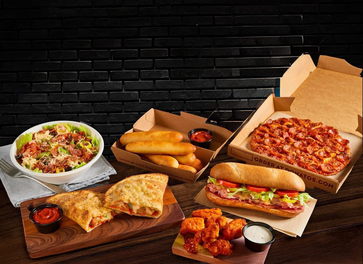 Donatos Pizza