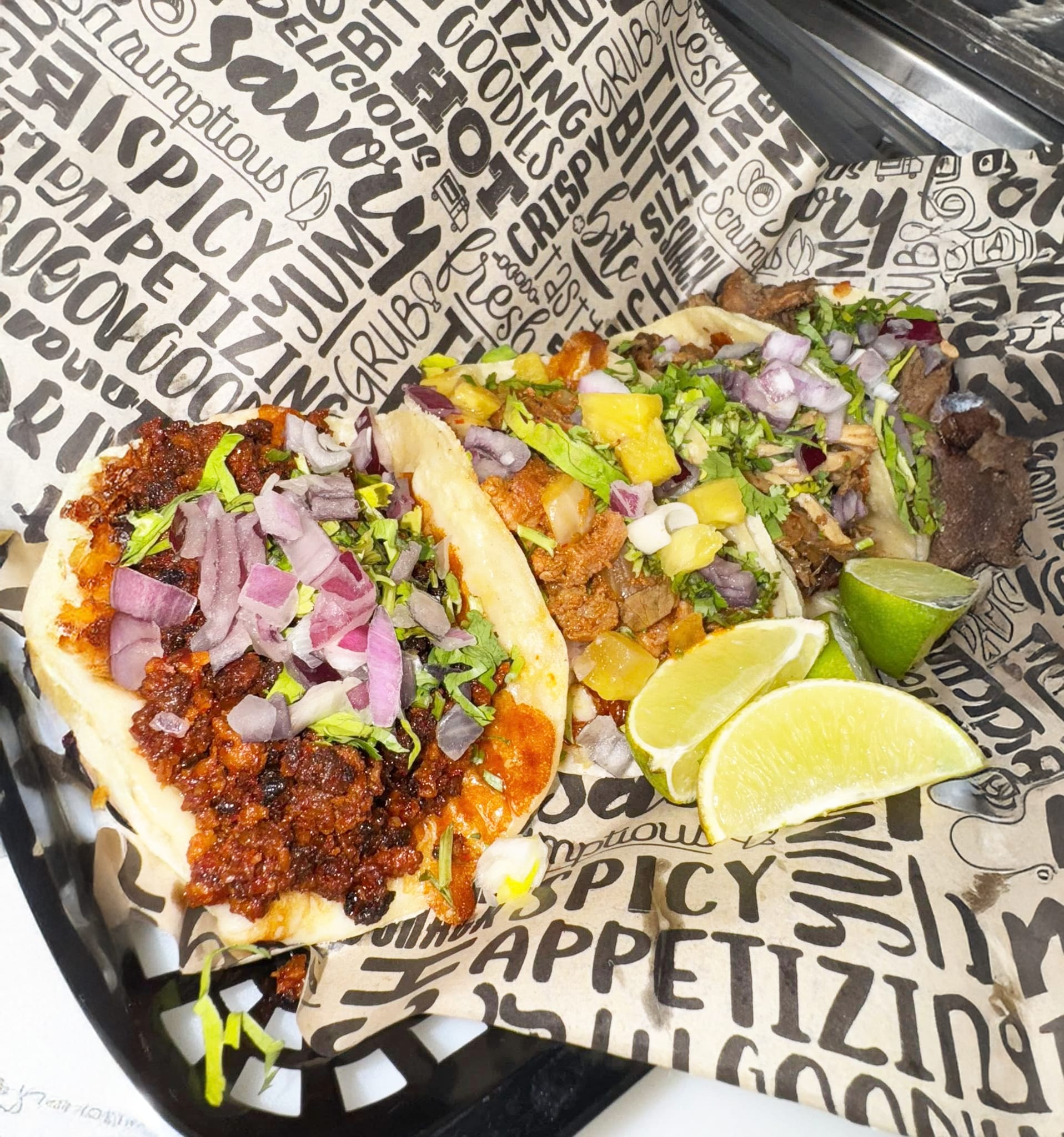 Photo 1 of 4: Muy Caliente Taco Broz llc