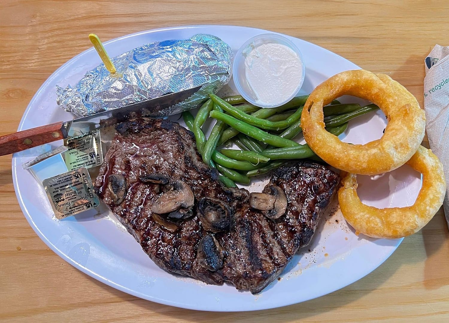 Buster's Sports Tavern & Family Eatery
