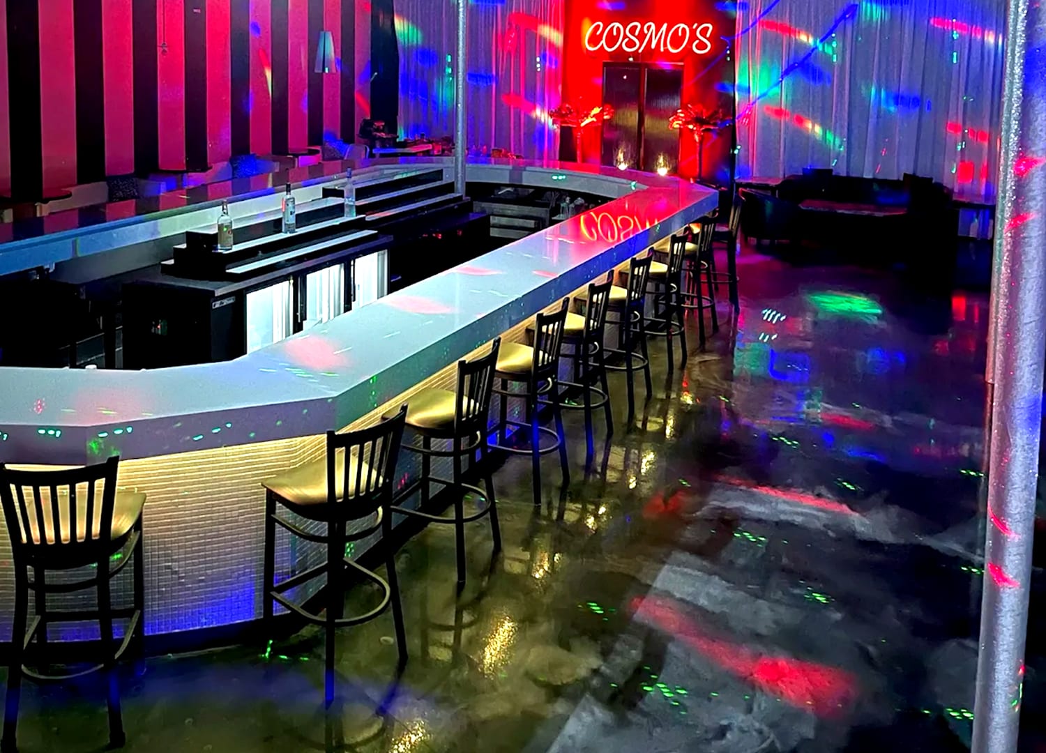 Cosmo's Nightclub & Lounge