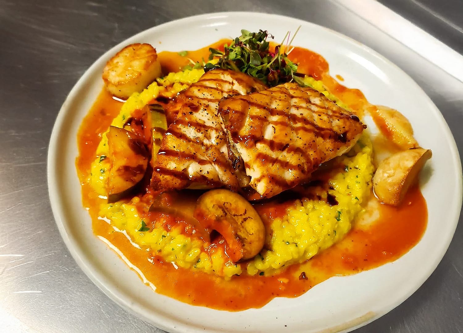 Creed's Seafood & Steaks