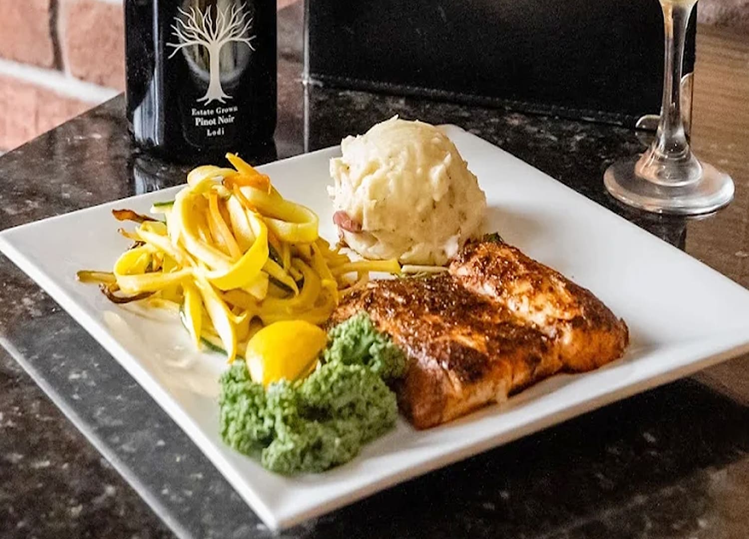 Fresh Catch Seafood Grill