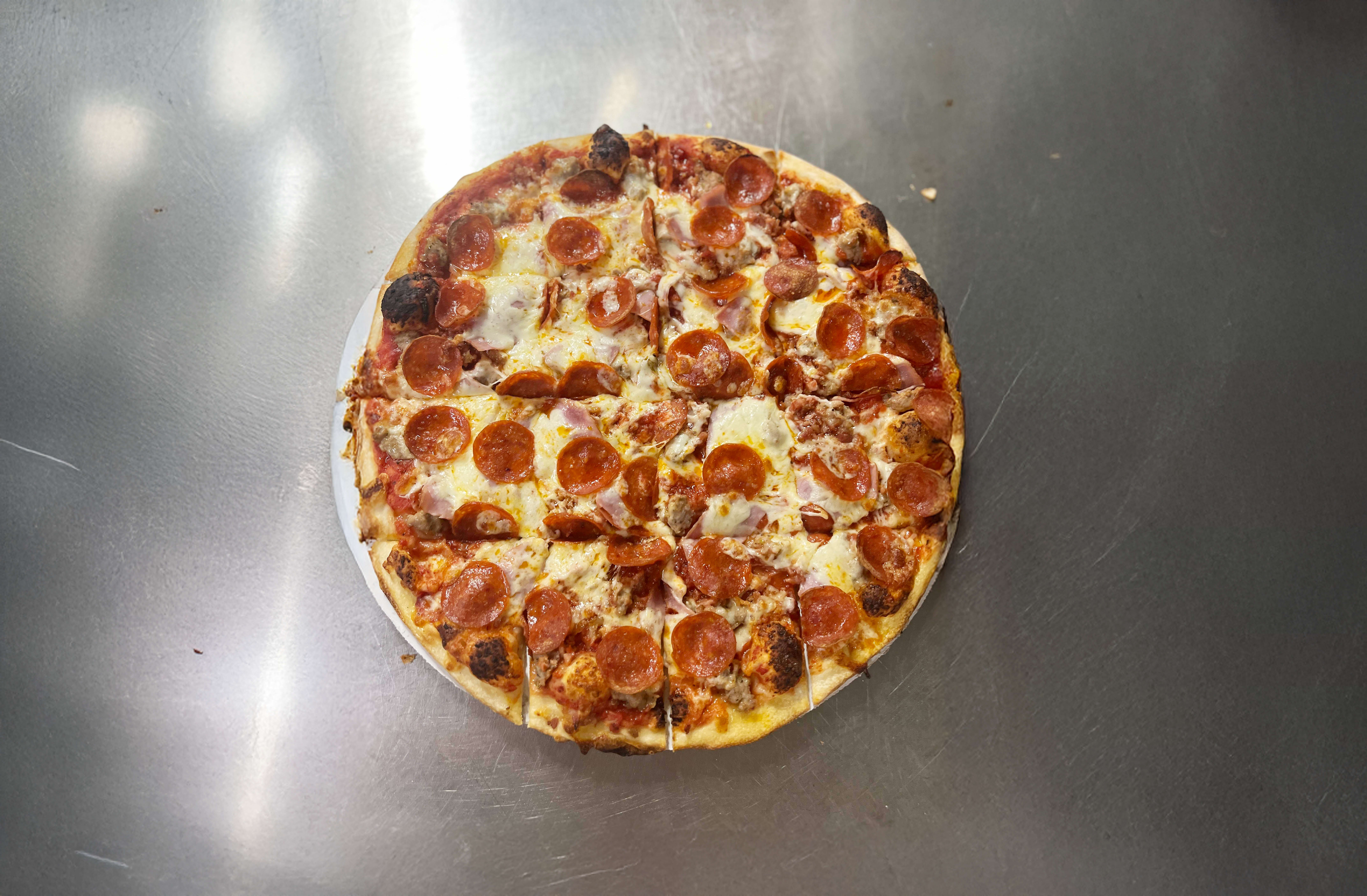 Ricciardi's Pizzeria And Bar 
