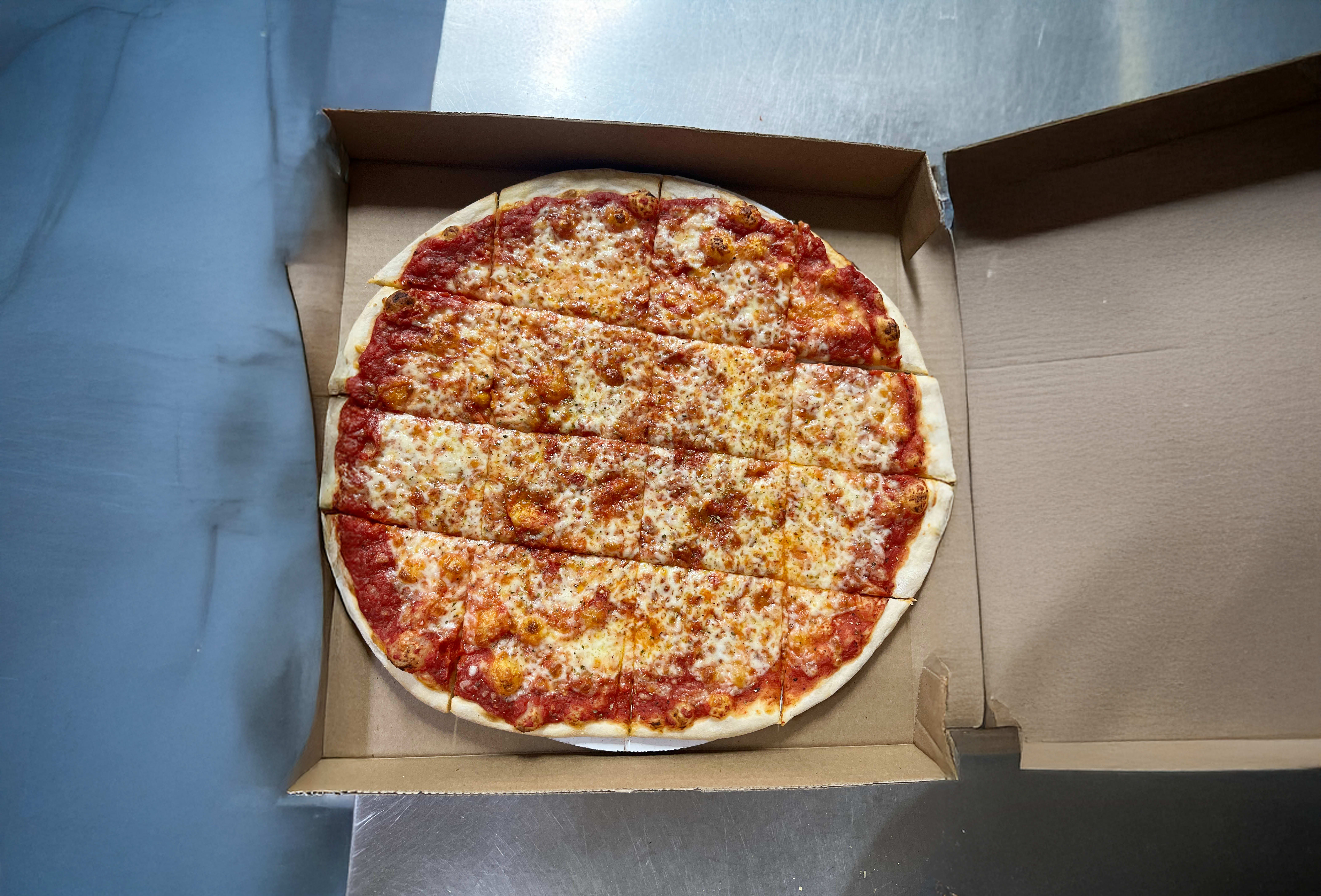 Photo 1 of 4: Ricciardi's Pizzeria And Bar 
