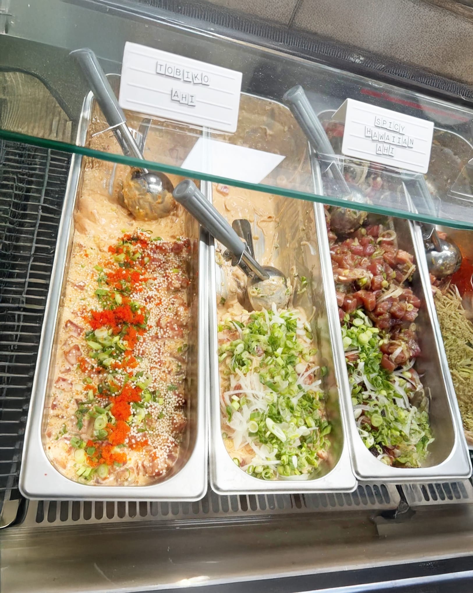 Makai Poke & Musubi