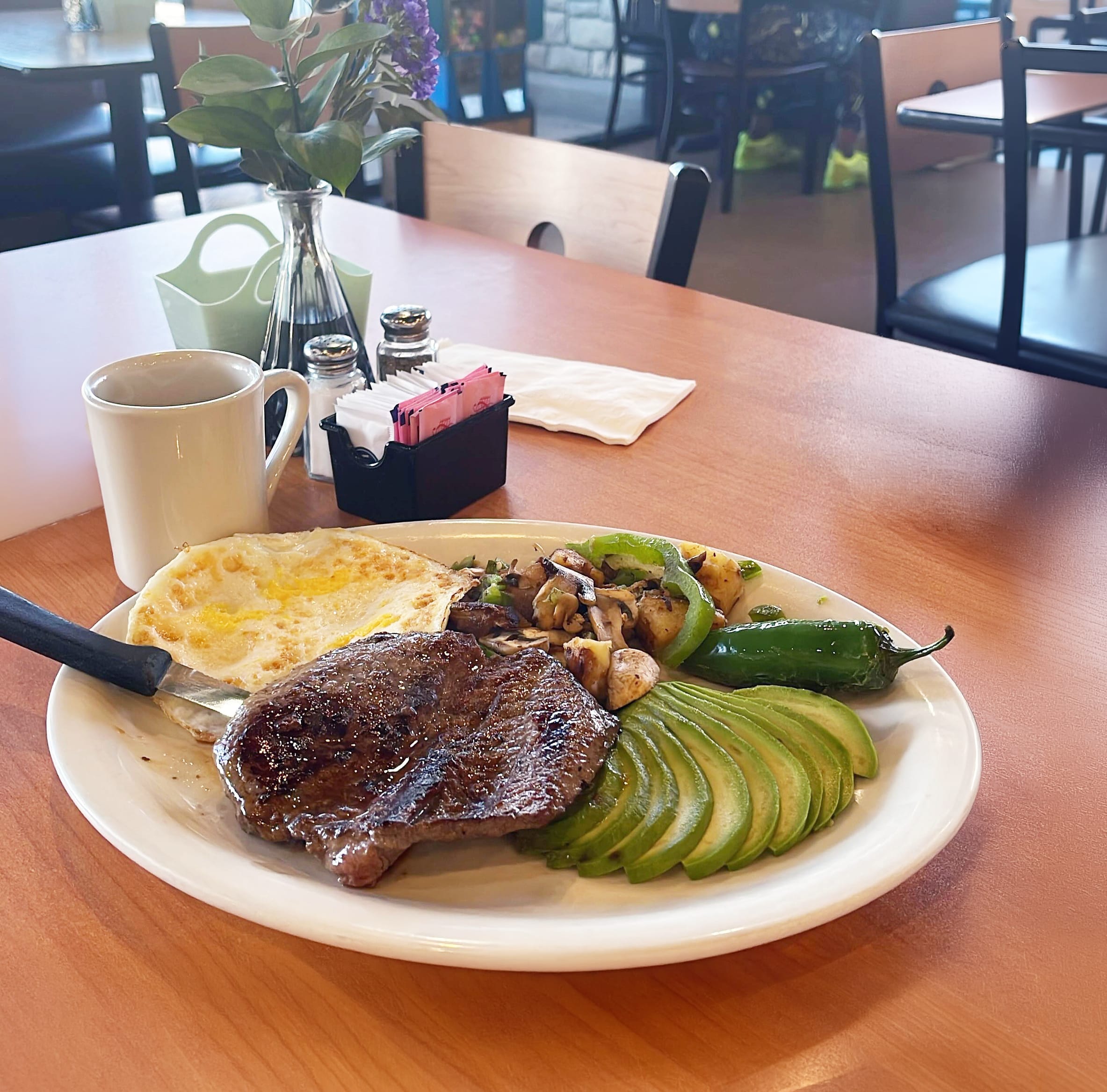 Photo 1 of 4: Leo's Country Kitchen