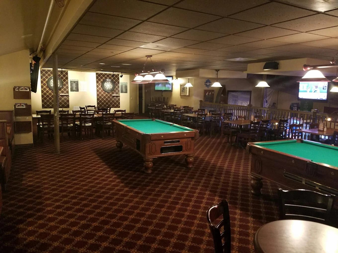 Victoria Pub & Grill
