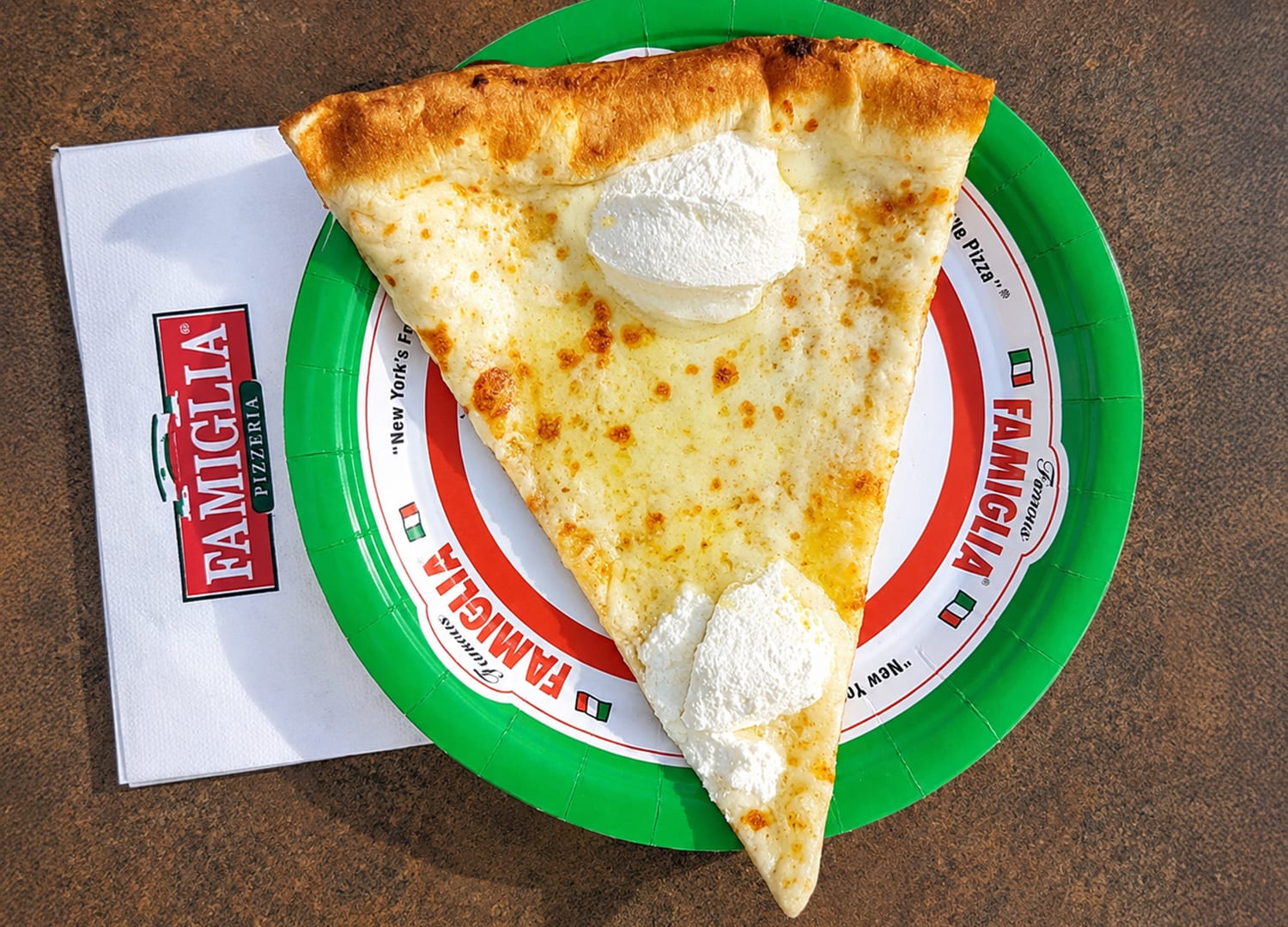Famous Famiglia Pizza