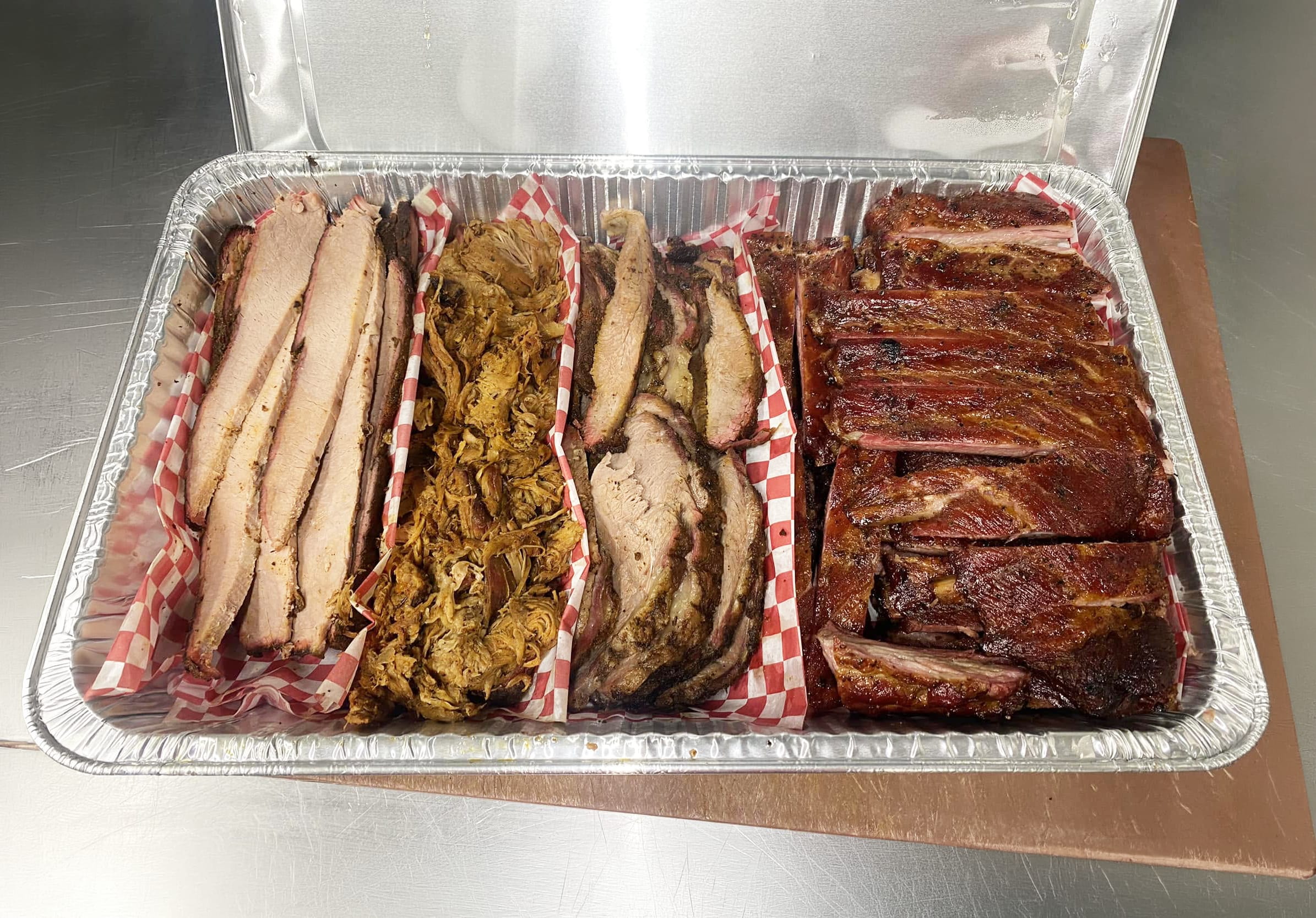 MacQue's BBQ and Catering