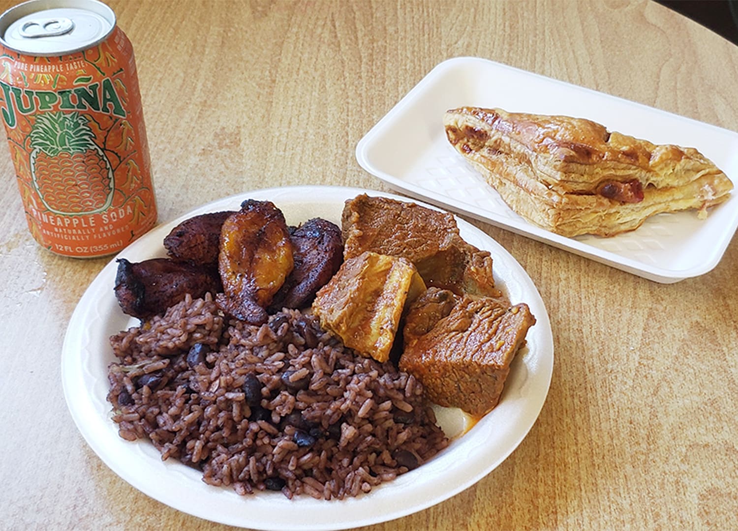 Photo 1 of 4: El Nuevo Mundo Market, Bakery & Cafe