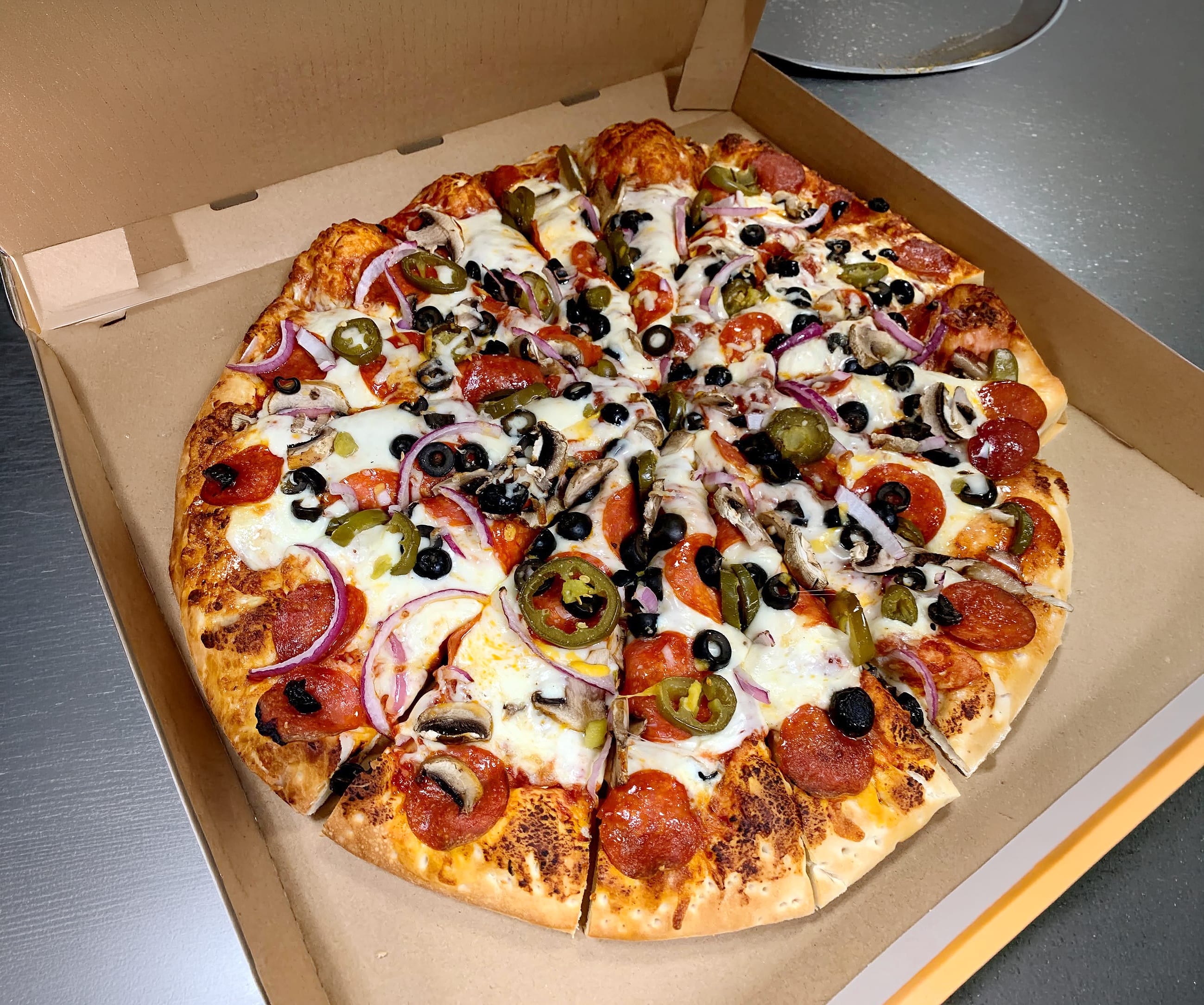 Straw Hat Pizza - Williams