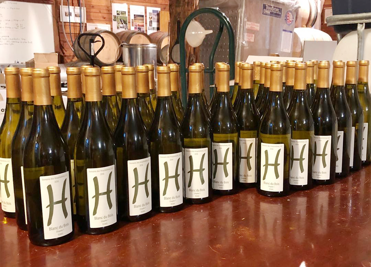 Photo 1 of 4: H Wines Restaurant