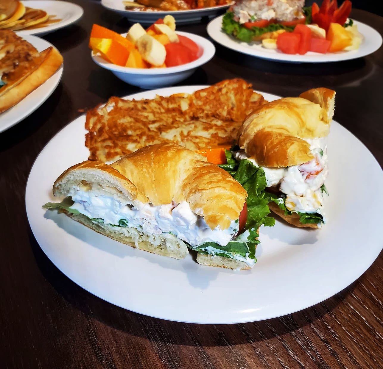Lula B's Breakfast, Brunch, and Bar