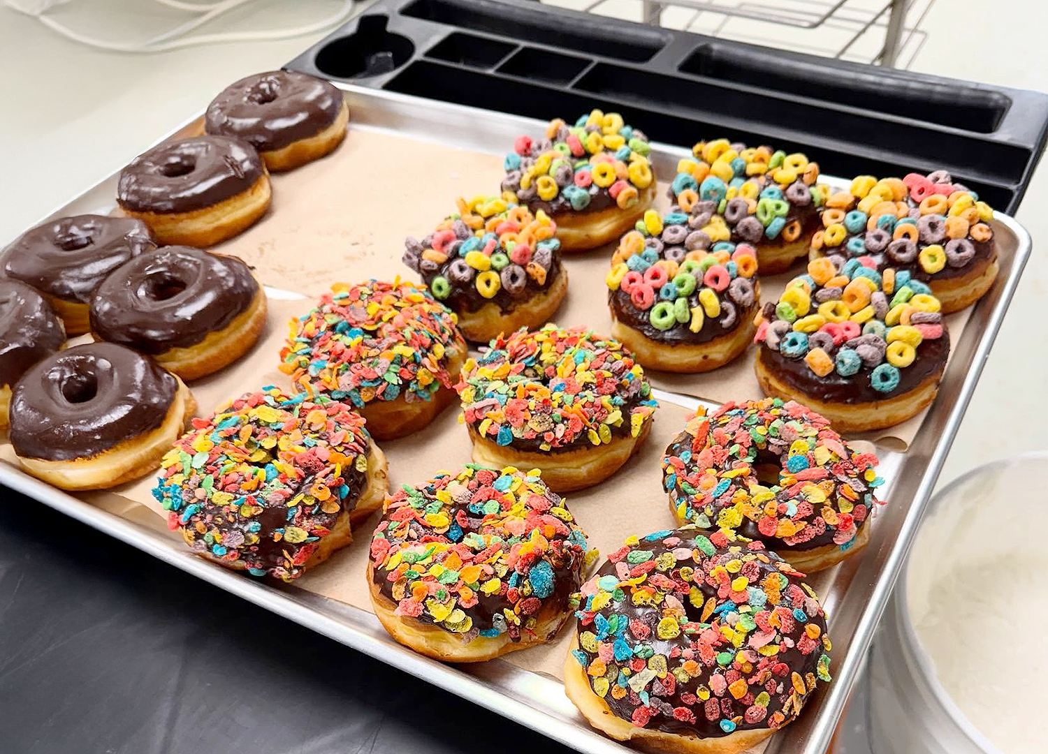 Randy's Donuts - Atlanta Lenox Mall