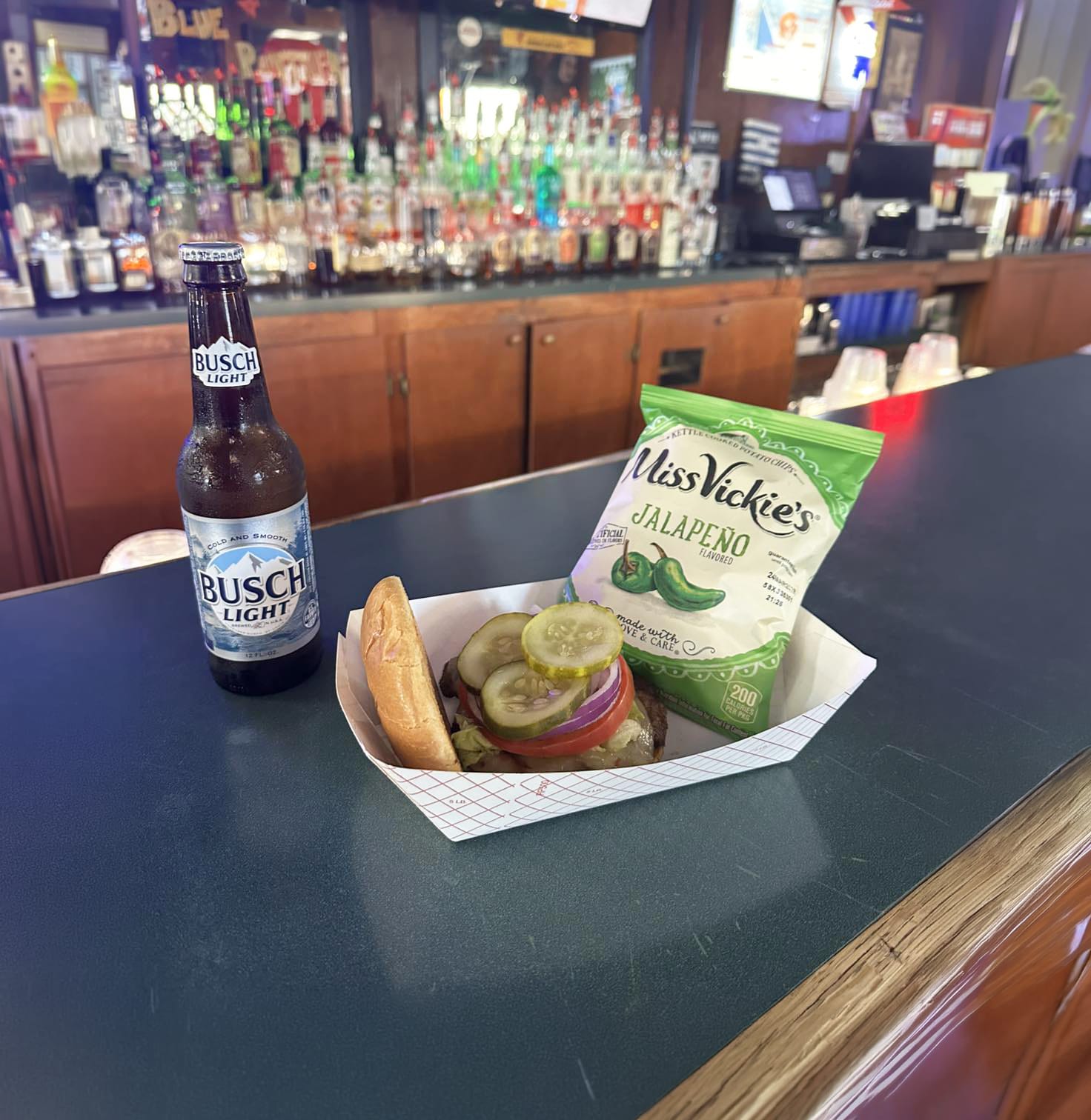 Ike's Bar & Grill