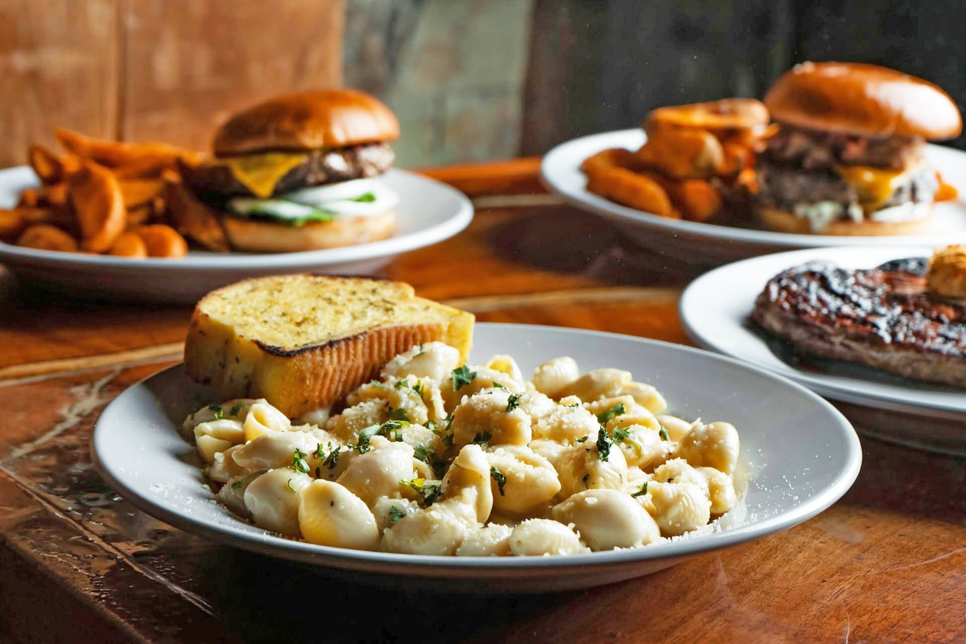 Duke's Roadhouse