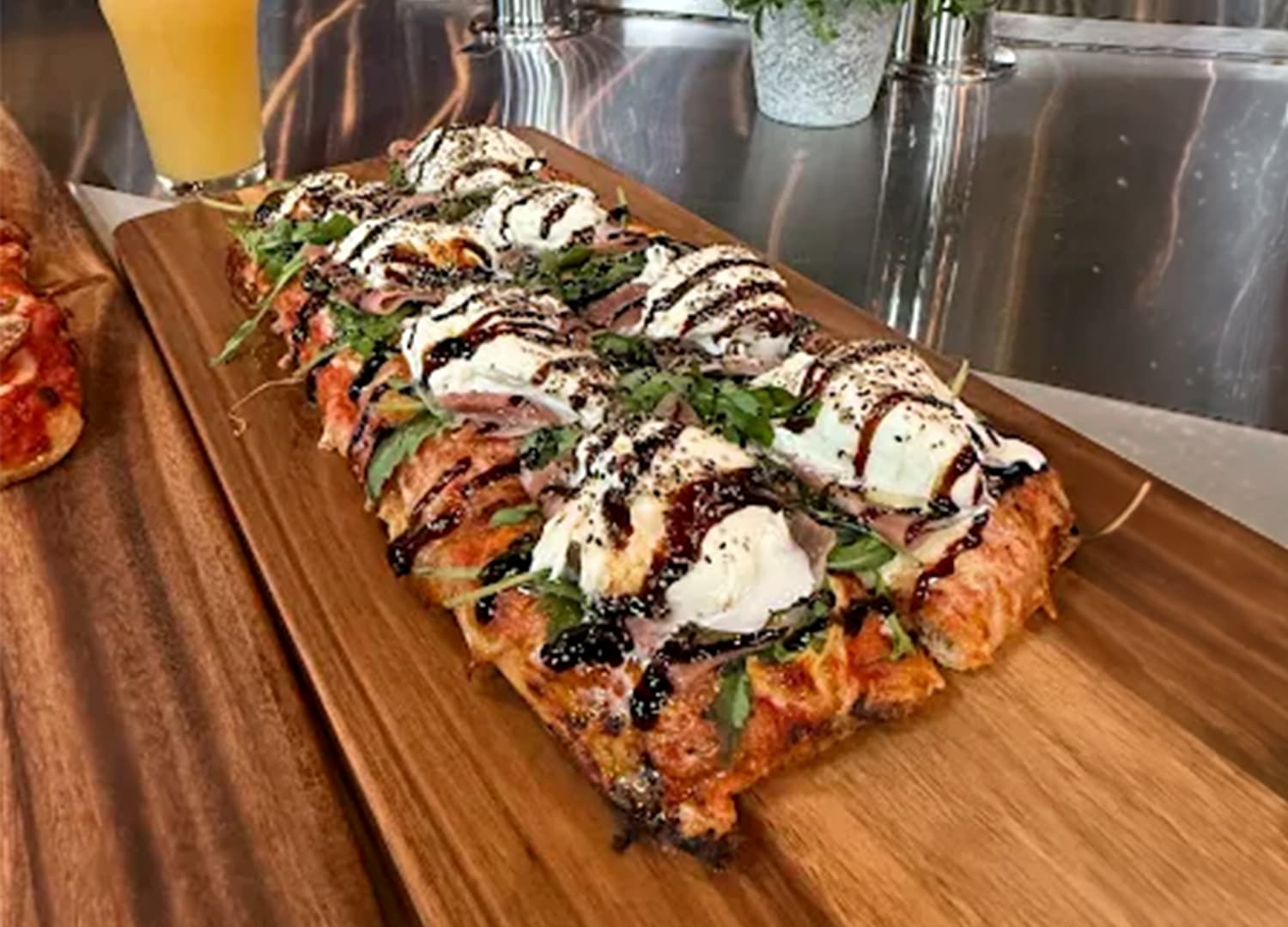 Peetza Pies & Pints