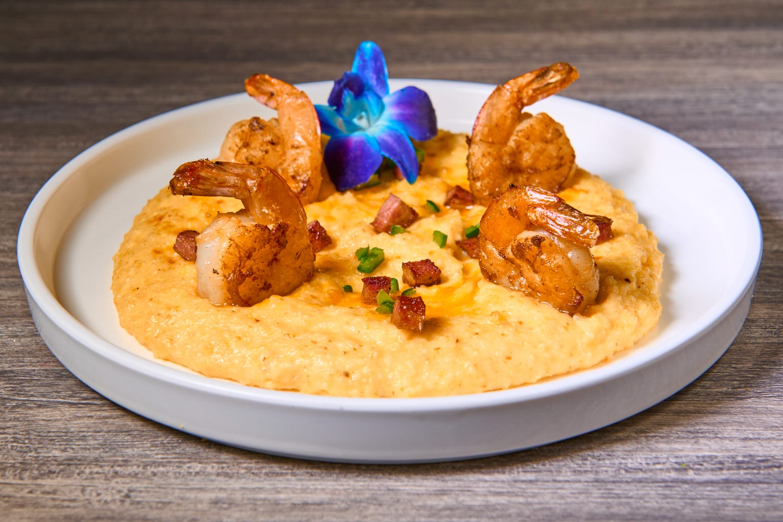 Sweet T's Southern Eatery Restaurant & Bar - Teaneck