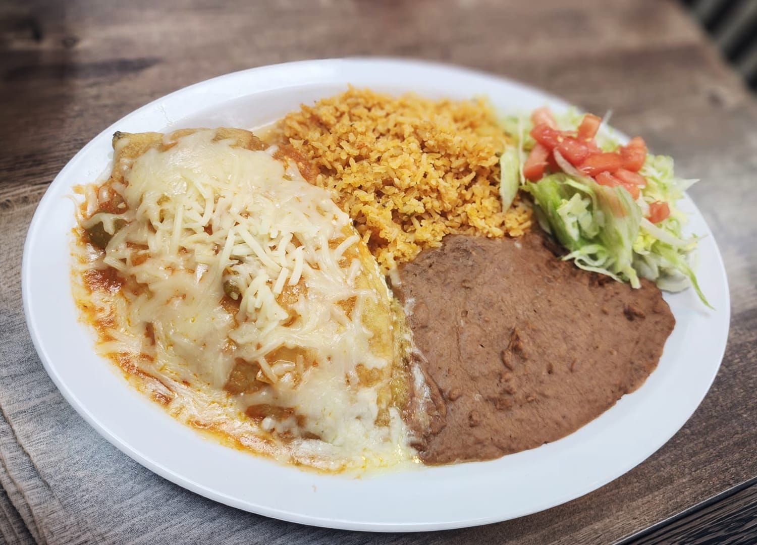 El Valle Fruteria & Restaurant