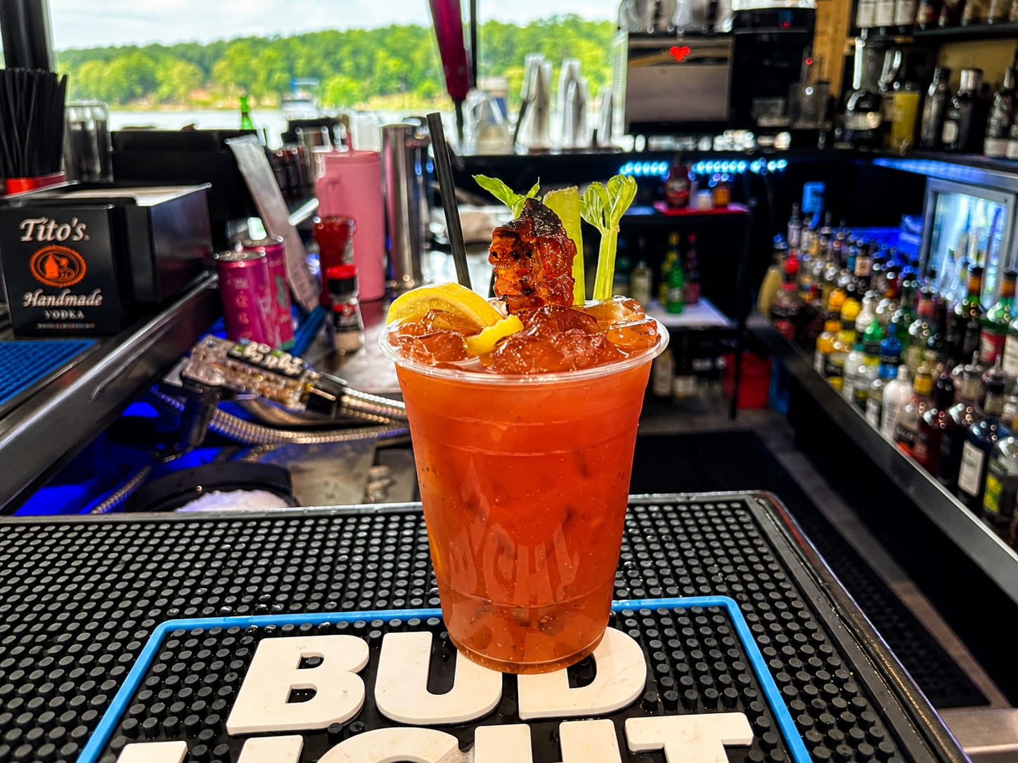 Dockside Bar & Grill