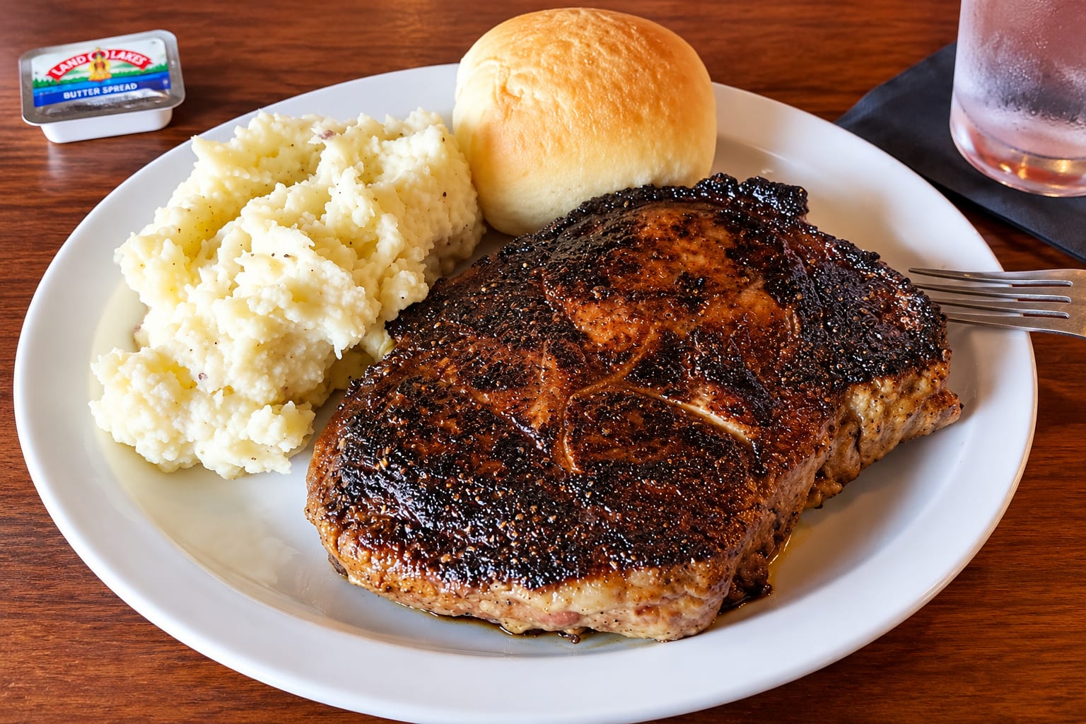 Hunter's Pub & Steakhouse