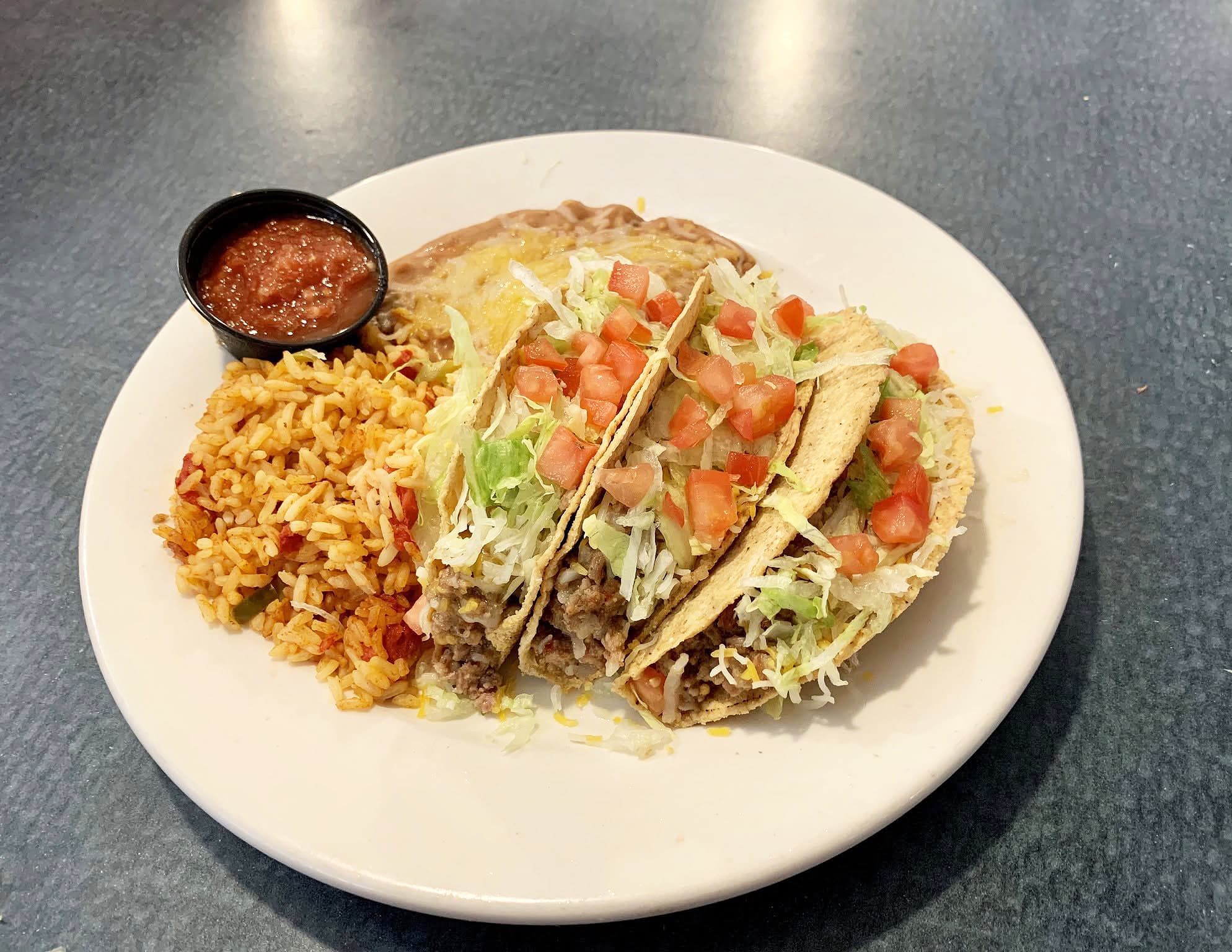 Photo 1 of 4: Fiesta's Restaurant & Lounge