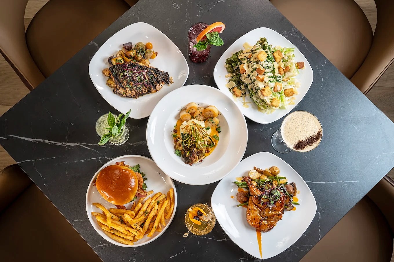 Maples Bar & Bistro