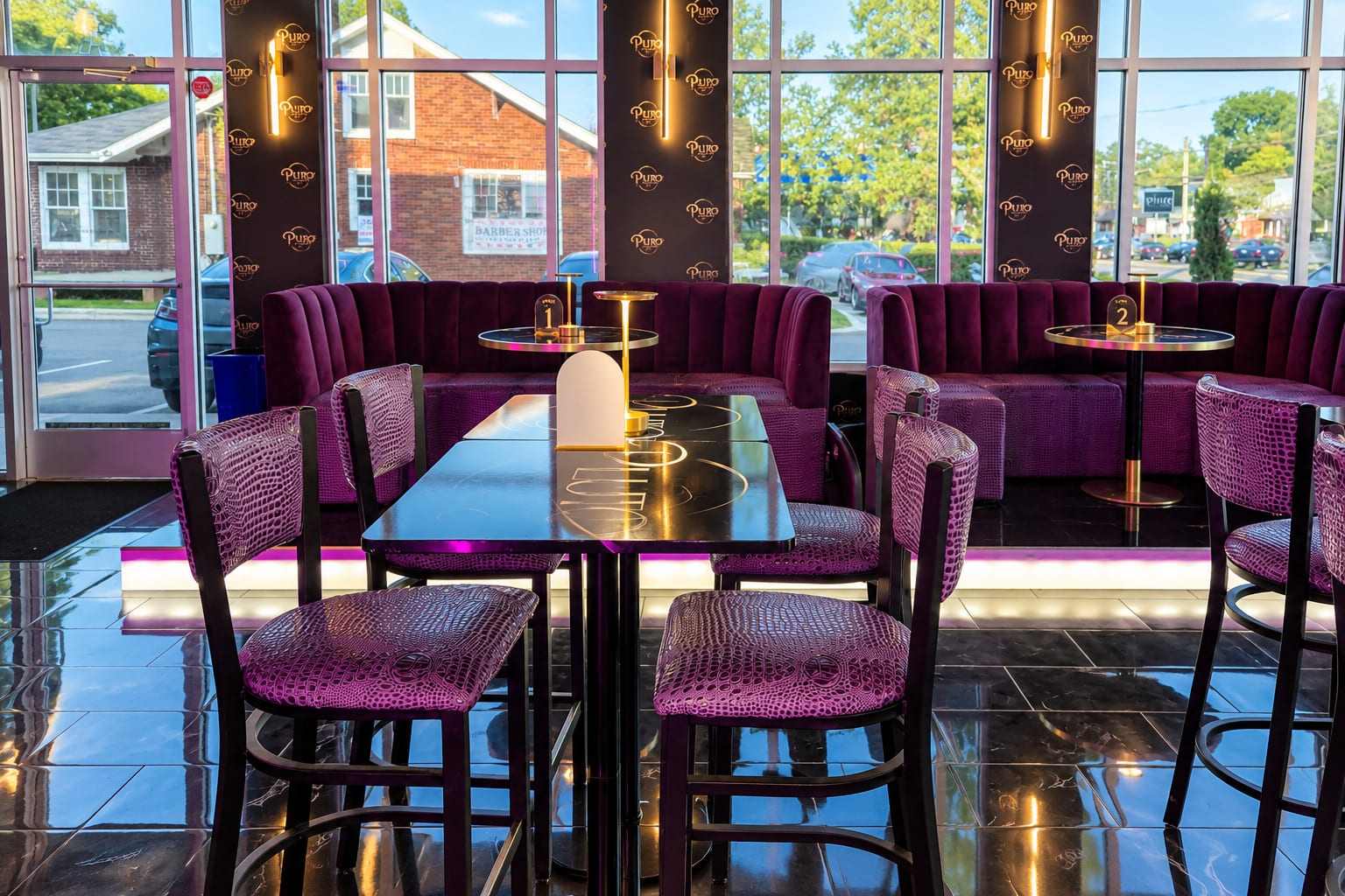 Pluto Lounge CLT